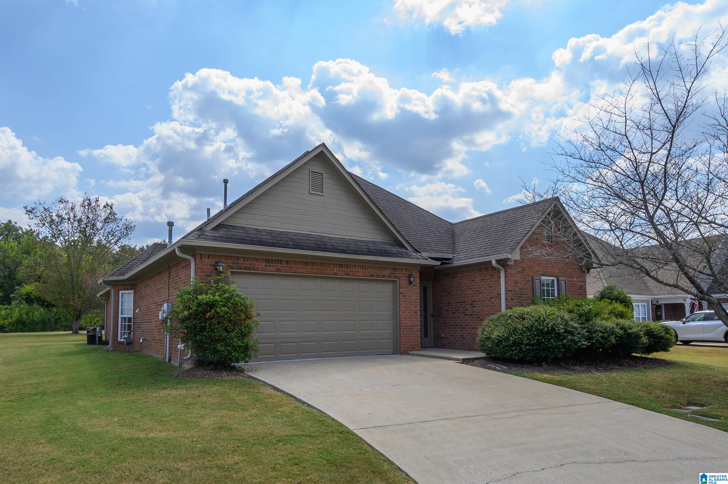 278 CREEKSIDE LANE