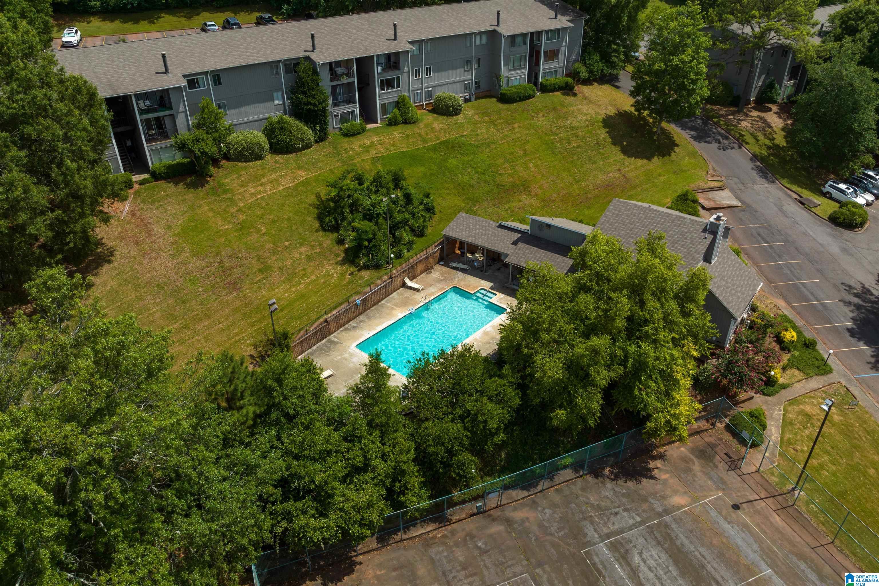 Homes for sale in Birmingham, AL | 406 Skyview Dr #F, Birmingham, AL 35209 | MLS# 21431310