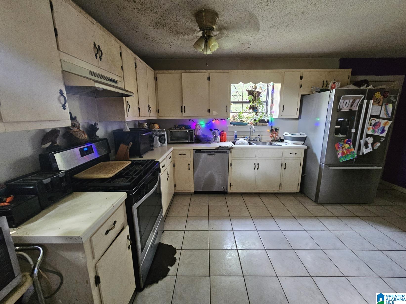 Homes for sale in Pell City, AL | 507 27th Street N, Pell City, AL 35125 | MLS# 21431372