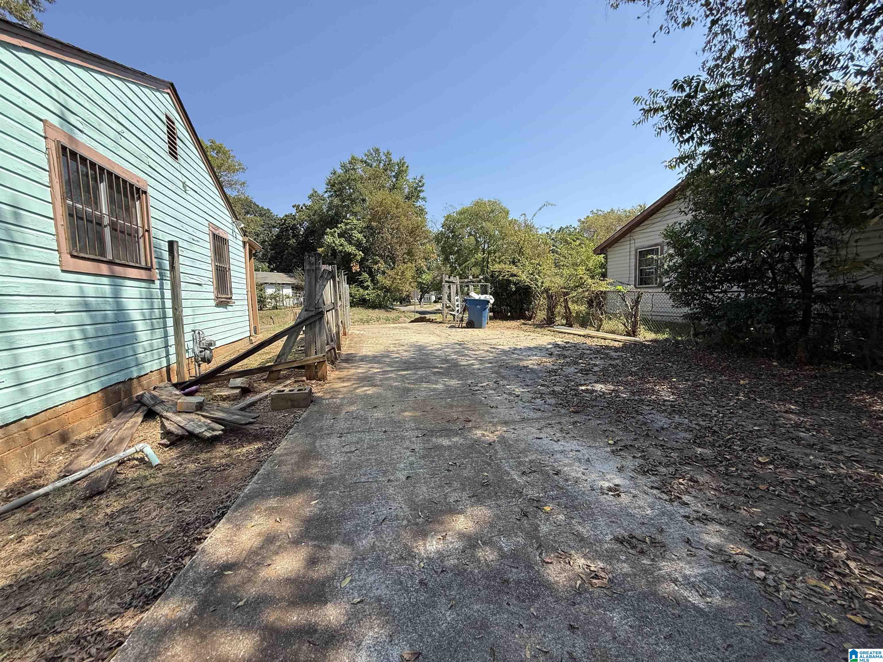 Homes for sale in Midfield, AL | 408 Henson Street, Midfield, AL 35228 | MLS# 21431450