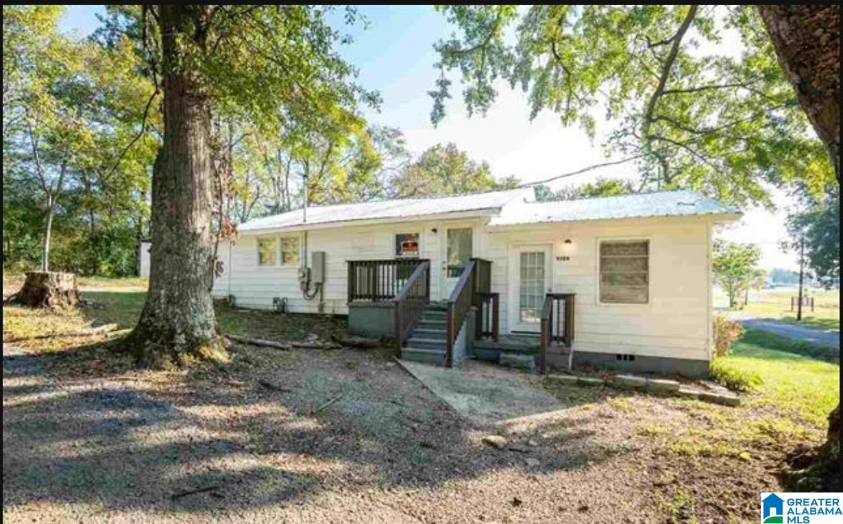 Homes for sale in Adamsville, AL | 4328 Old Jasper Hwy, Adamsville, AL 35005 | MLS# 21431489