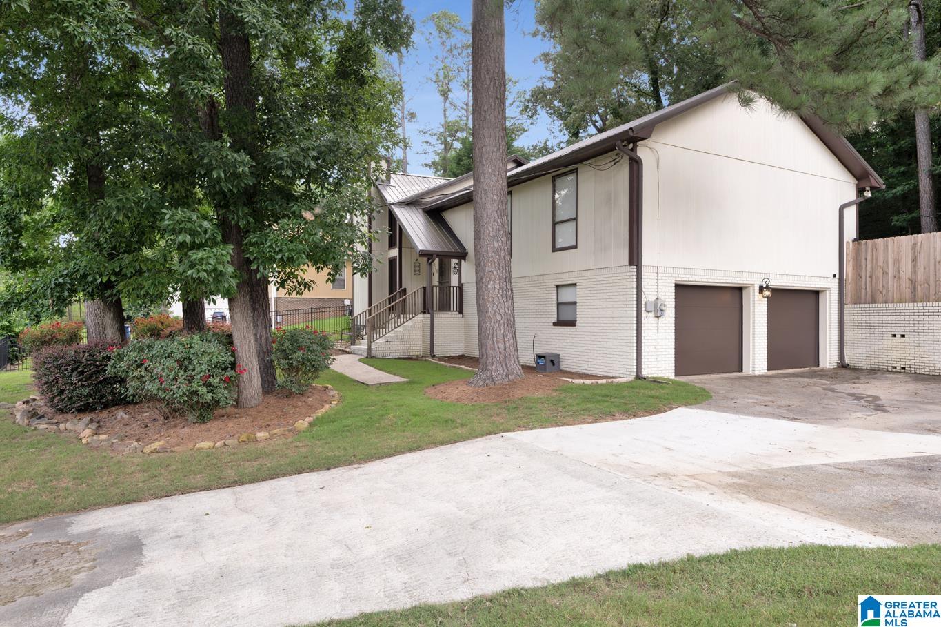 1025 OLD SECTION ROAD