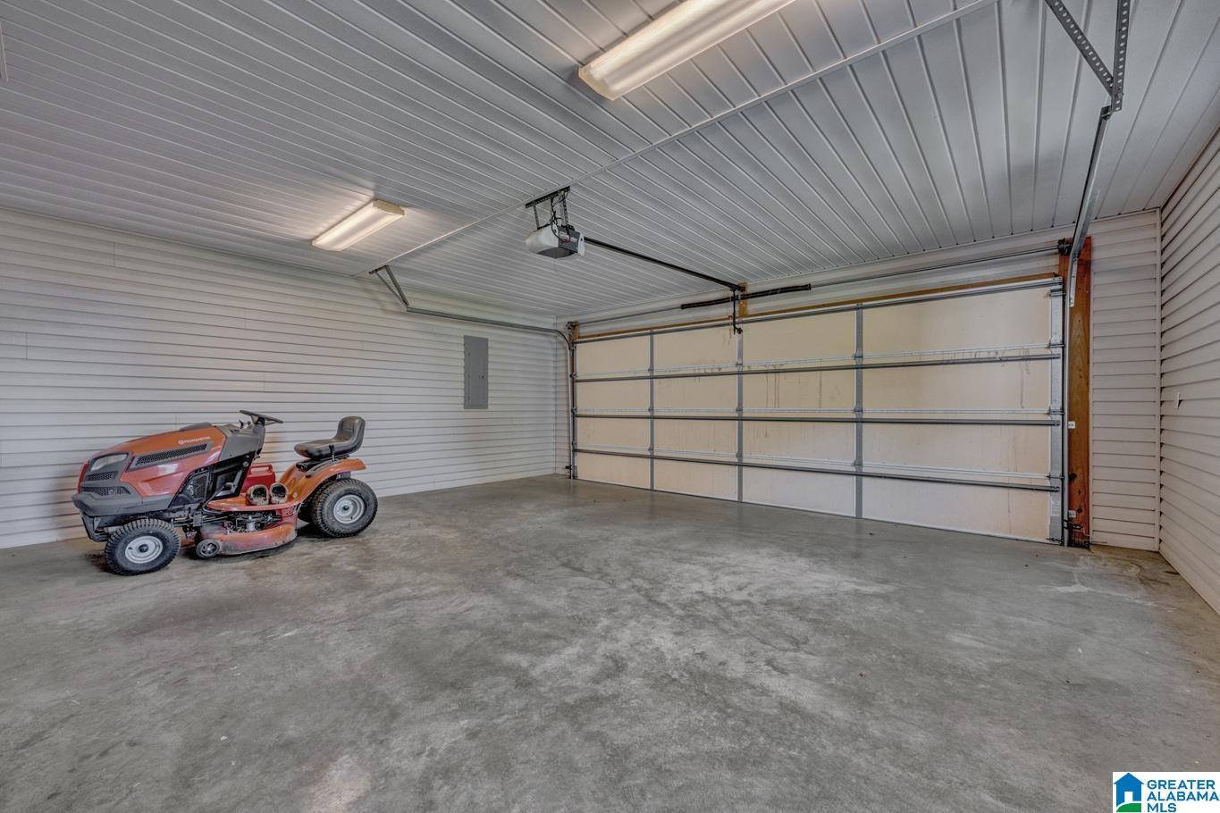 Homes for sale in Sumiton, AL | 20 1st Street N, Sumiton, AL 35148 | MLS# 21431535