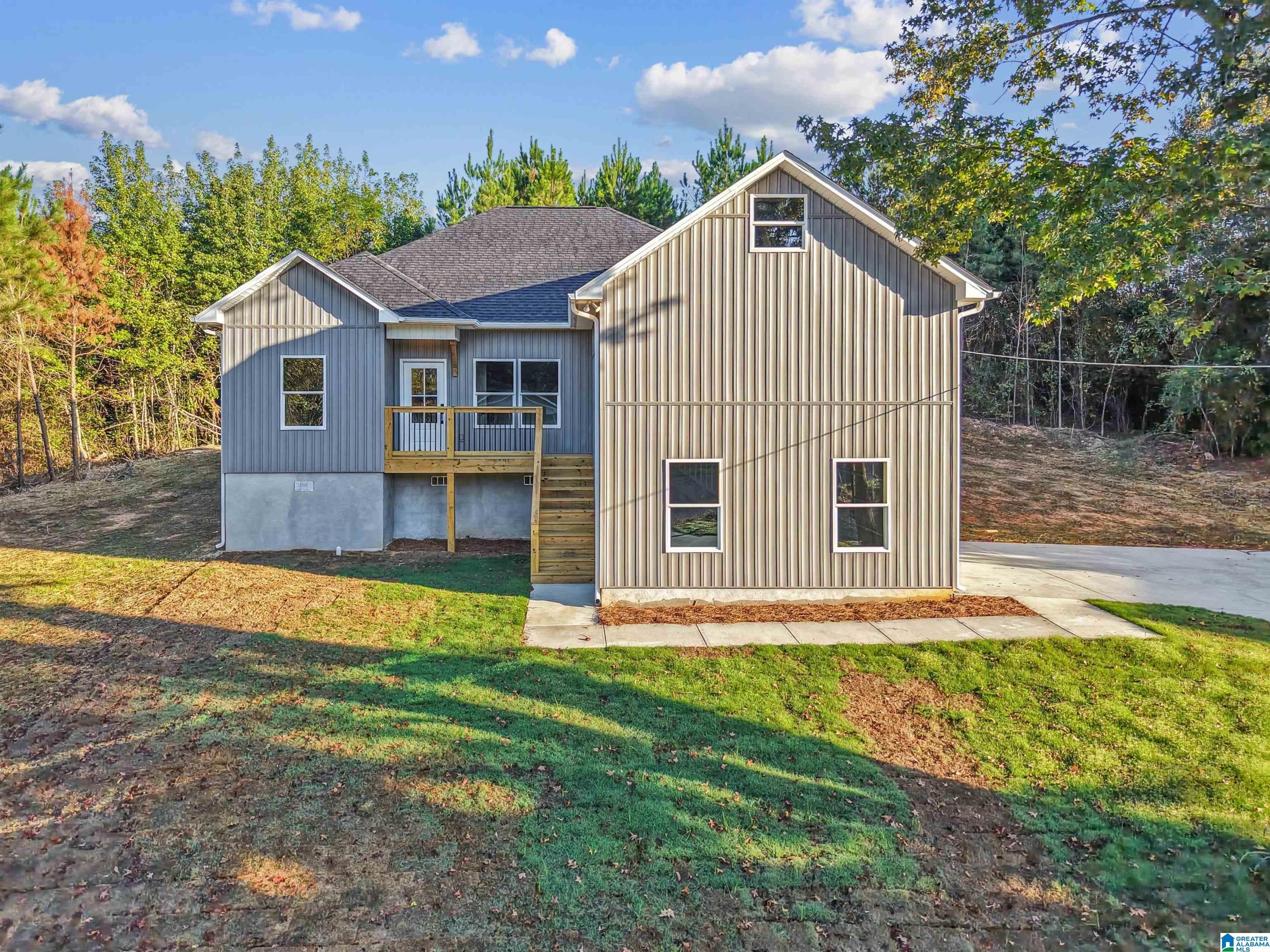 432 4TH TERRACE