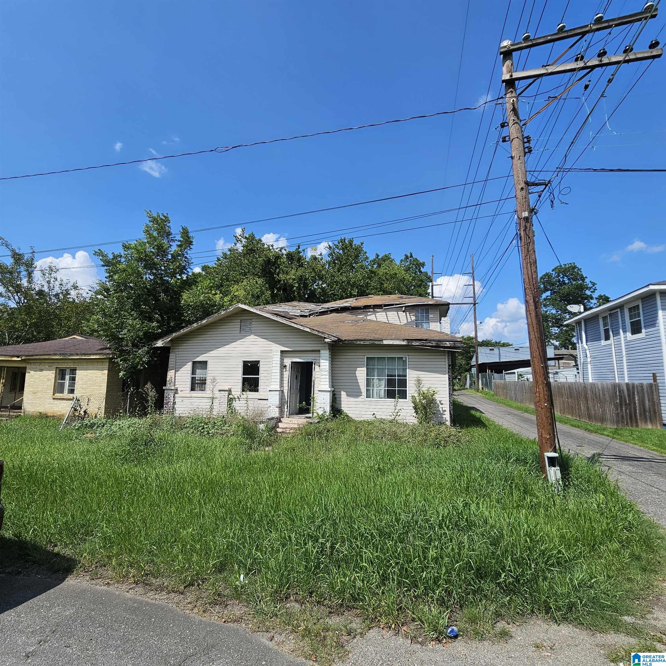919 25TH STREET N