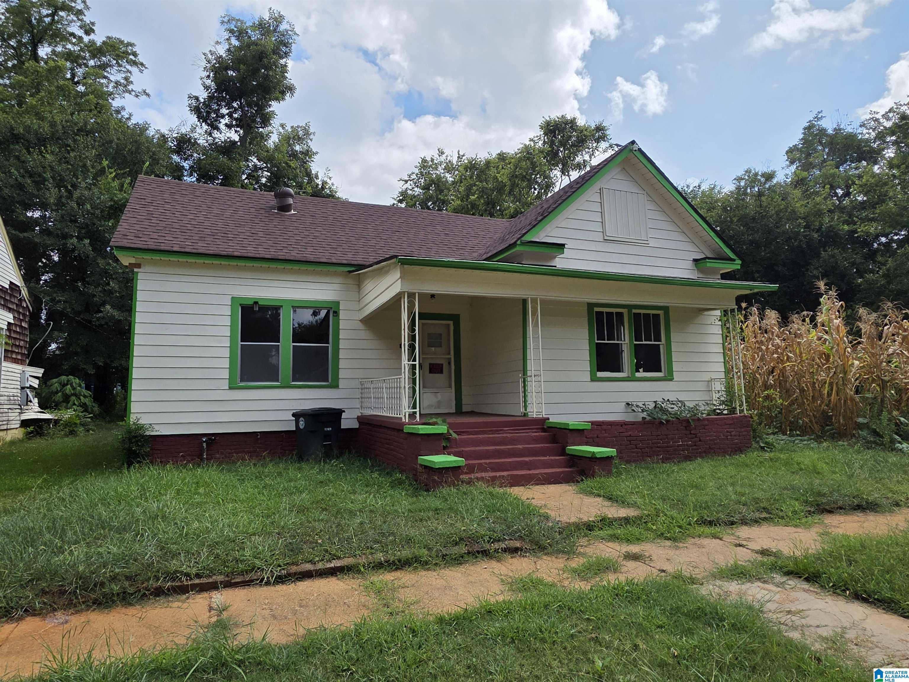 Homes for sale in Birmingham, AL | 1217 16th Street Sw, Birmingham, AL 35211 | MLS# 21432163