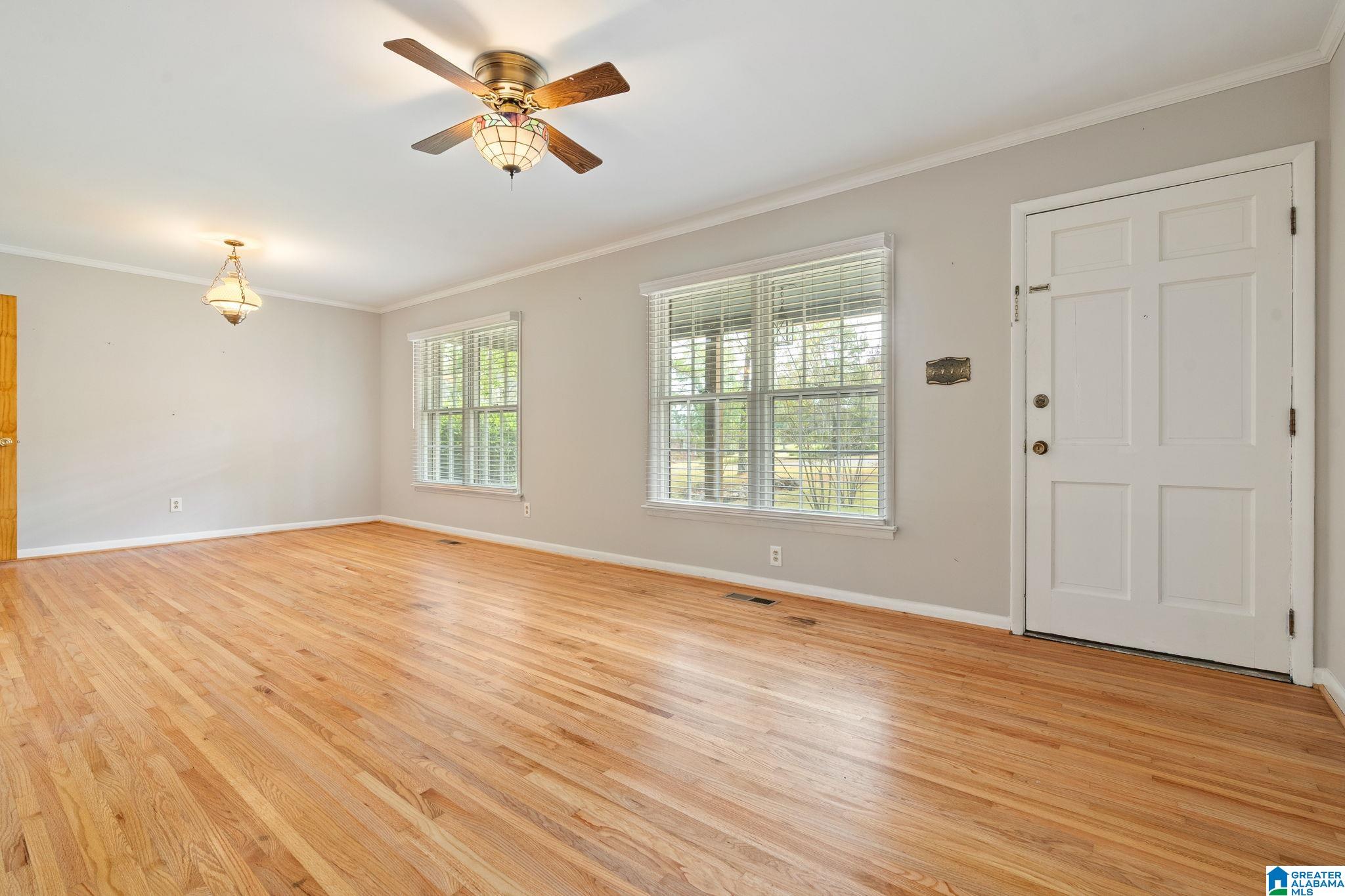 Homes for sale in Hoover, AL | 304 N Burbank Dr, Hoover, AL 35226 | MLS# 21432304