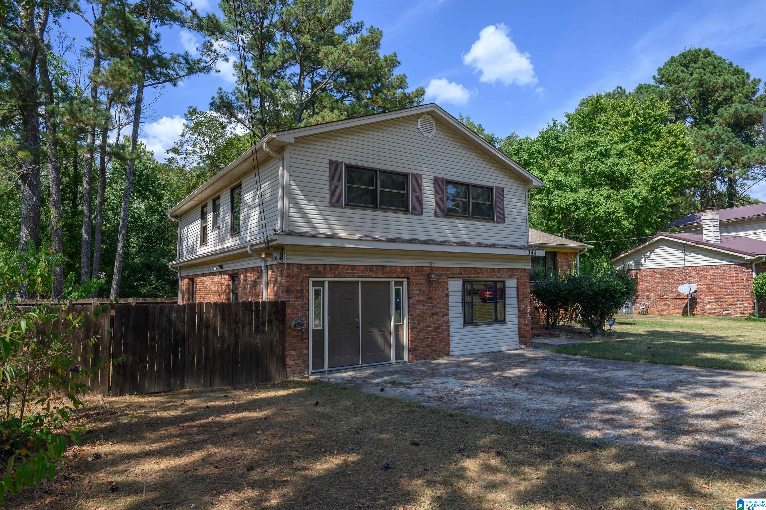 Homes for sale in Birmingham, AL | 1044 Sharp Dr, Birmingham, AL 35235 | MLS# 21432316