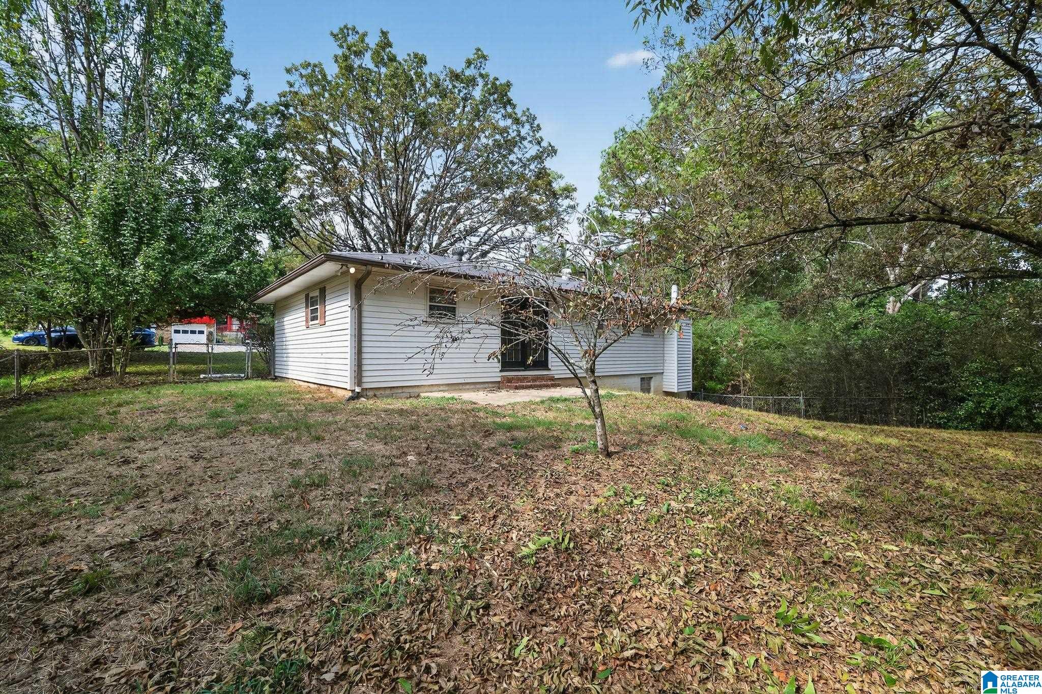 Homes for sale in Center Point, AL | 316 25th Avenue Nw, Center Point, AL 35215 | MLS# 21432474