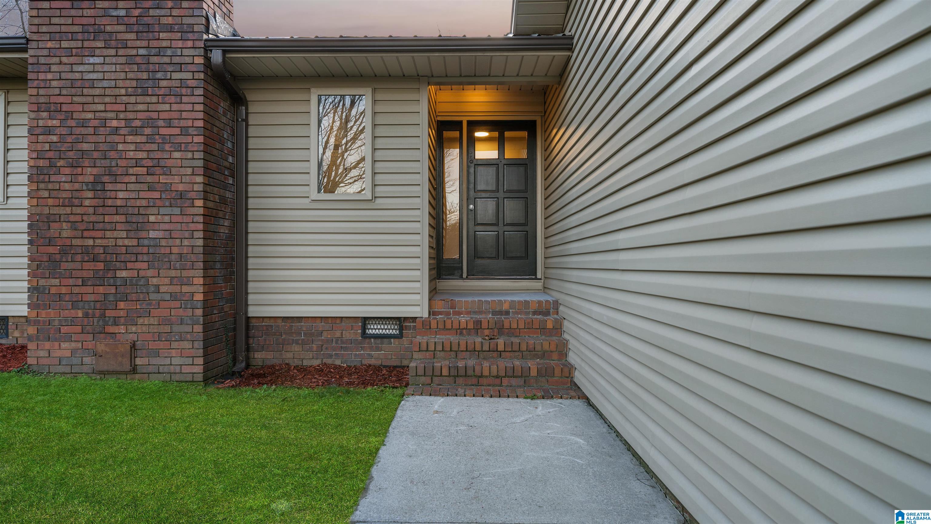 Homes for sale in Jacksonville, AL | 709 5Th Avenue Ne, Jacksonville, AL 36265 | MLS# 21432488