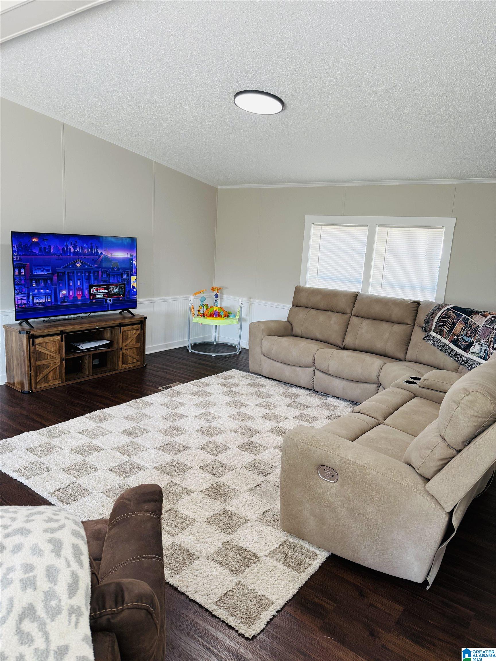 Homes for sale in Jemison, AL | 199 Guy Street, Jemison, AL 35085 | MLS# 21432515