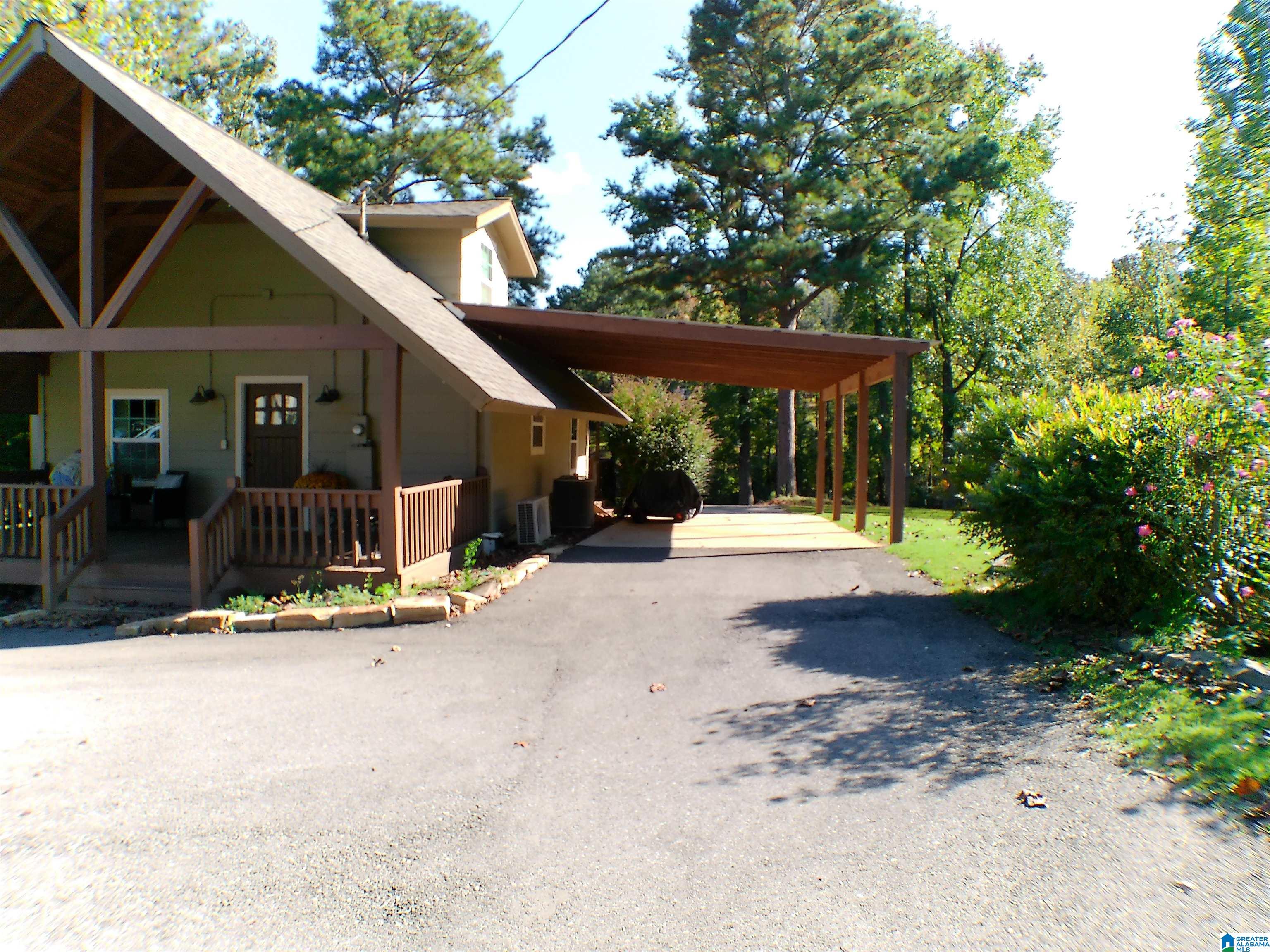 Homes for sale in Riverside, AL | 20 Island Lake Lane, Riverside, AL 35135 | MLS# 21432552