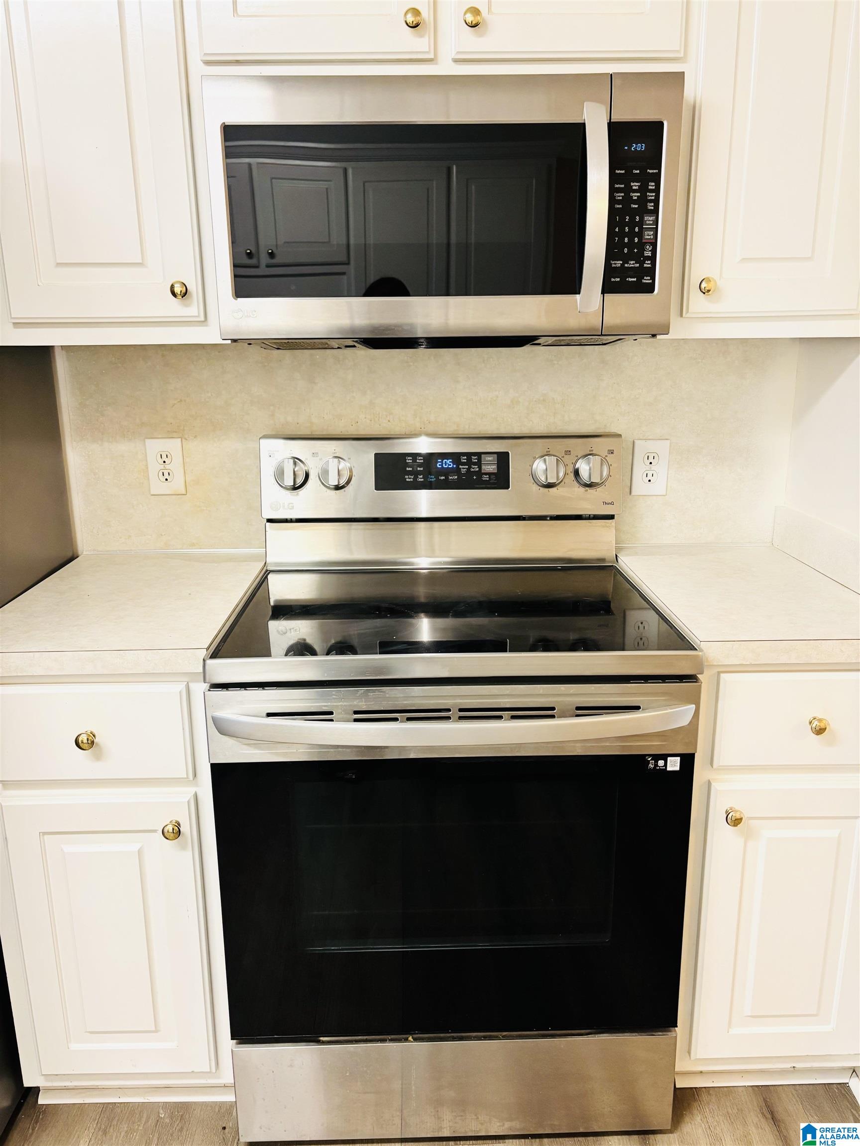 Homes for sale in Pelham, AL | 133 Hidden Creek Circle, Pelham, AL 35124 | MLS# 21432787