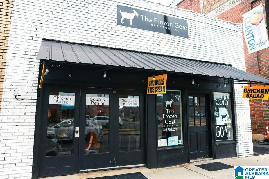 211 7TH STREET N