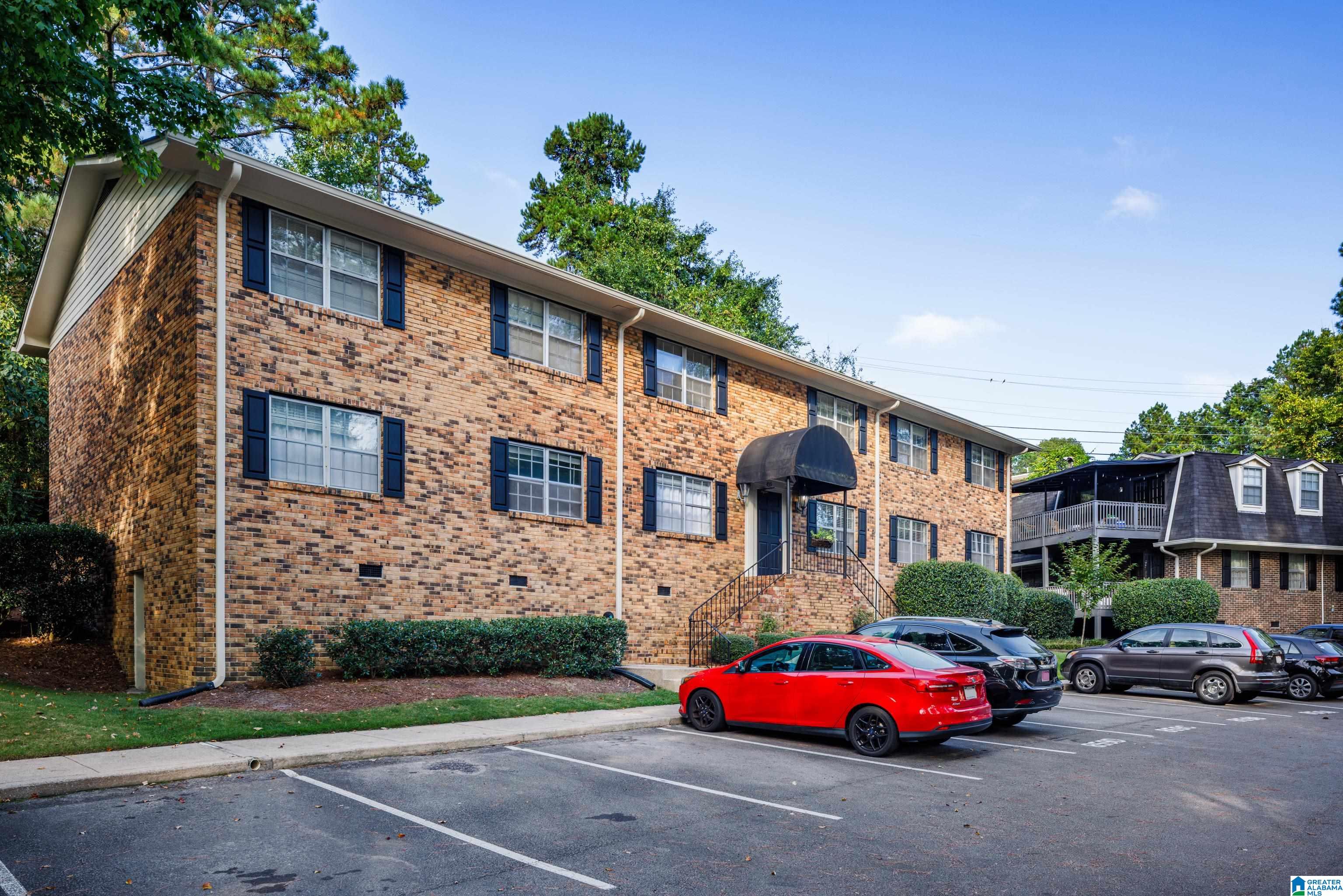 Homes for sale in Vestavia Hills, AL | 859 Vestavia Villa Court #C, Vestavia Hills, AL 35226 | MLS# 21432968