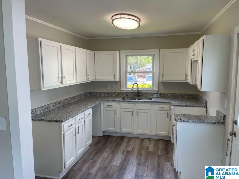 Homes for sale in Hueytown, AL | 2723 19Th Street N, Hueytown, AL 35023 | MLS# 21433109