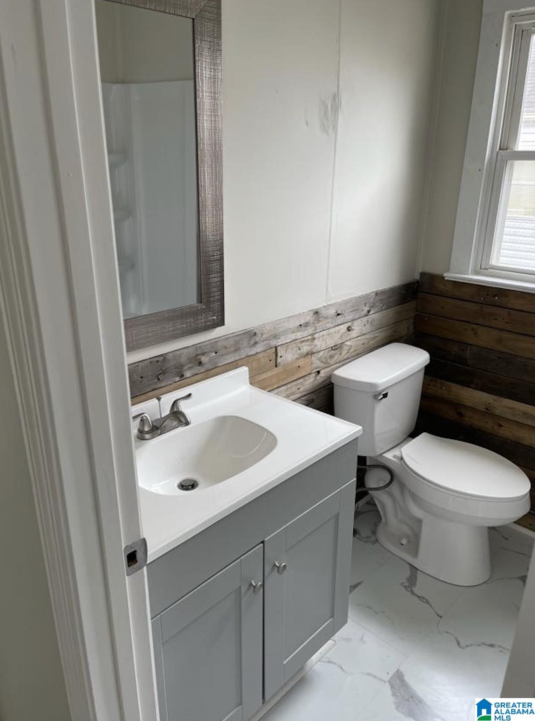 Homes for sale in Hueytown, AL | 2723 19Th Street N, Hueytown, AL 35023 | MLS# 21433109