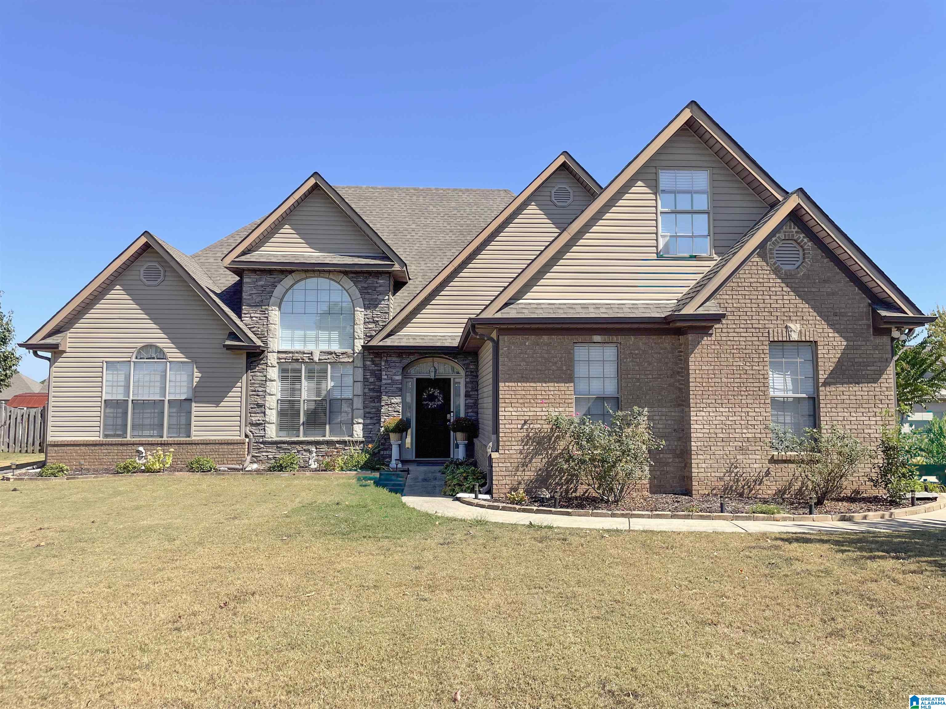 176 RENWICK LANE