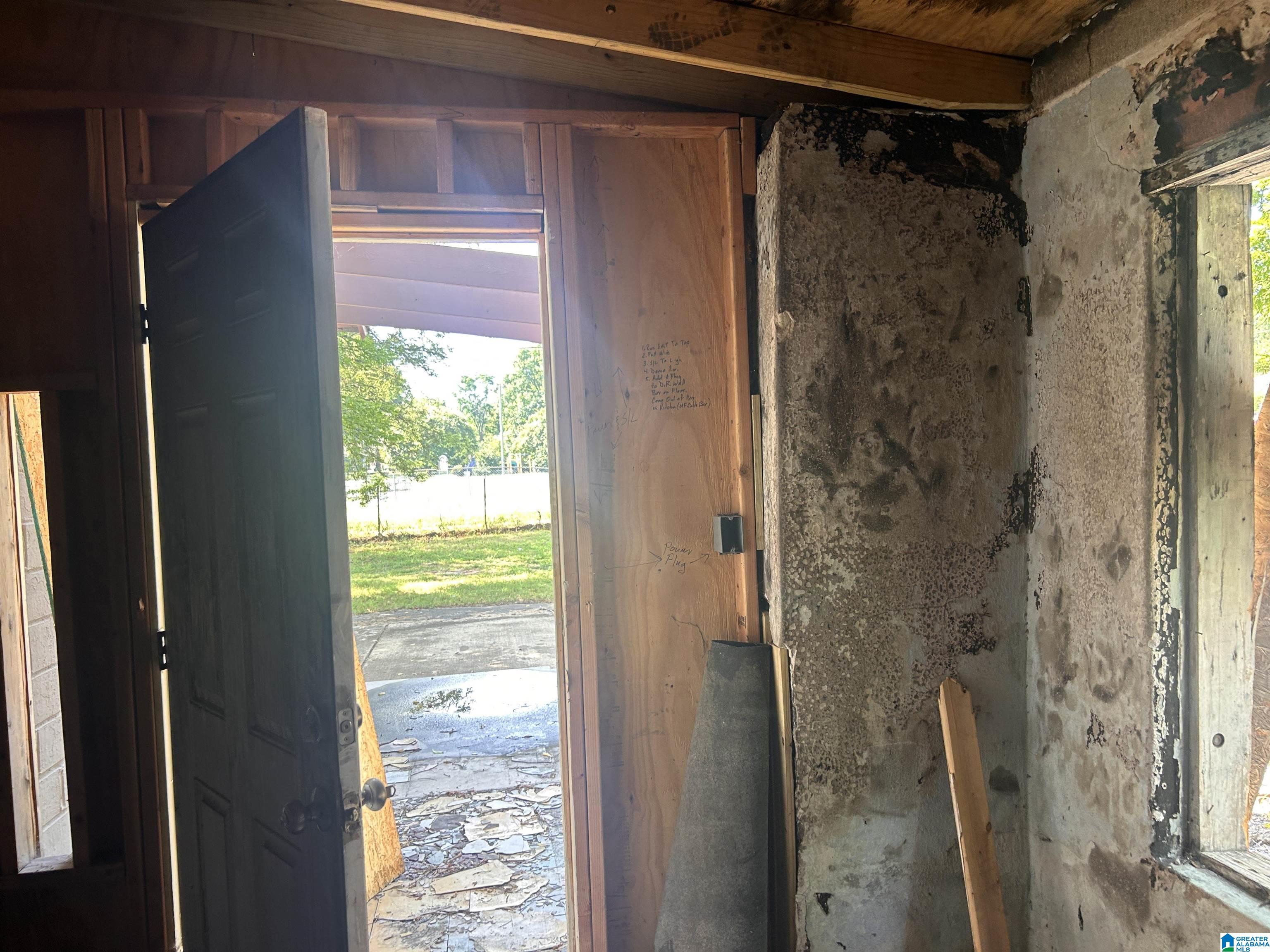 Homes for sale in Birmingham, AL | 528 1st Street Sw, Birmingham, AL 35211 | MLS# 21433346