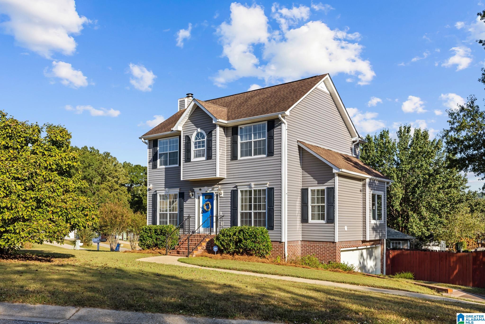 Homes for sale in Alabaster, AL | 2021 King Charles Pl, Alabaster, AL 35007 | MLS# 21433379