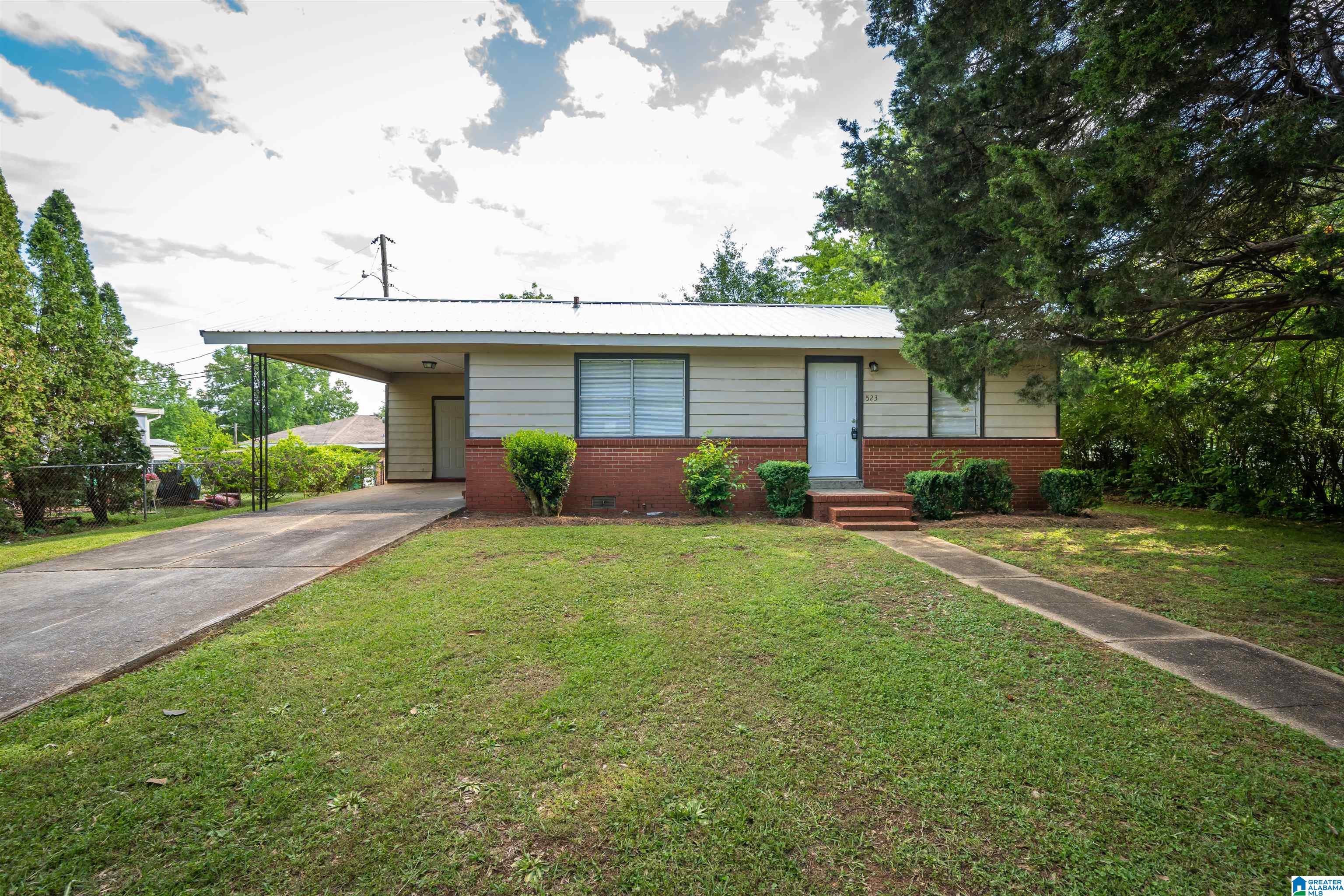 Homes for sale in Sylacauga, AL | 523 Brentwood Street, Sylacauga, AL 35150 | MLS# 21433453