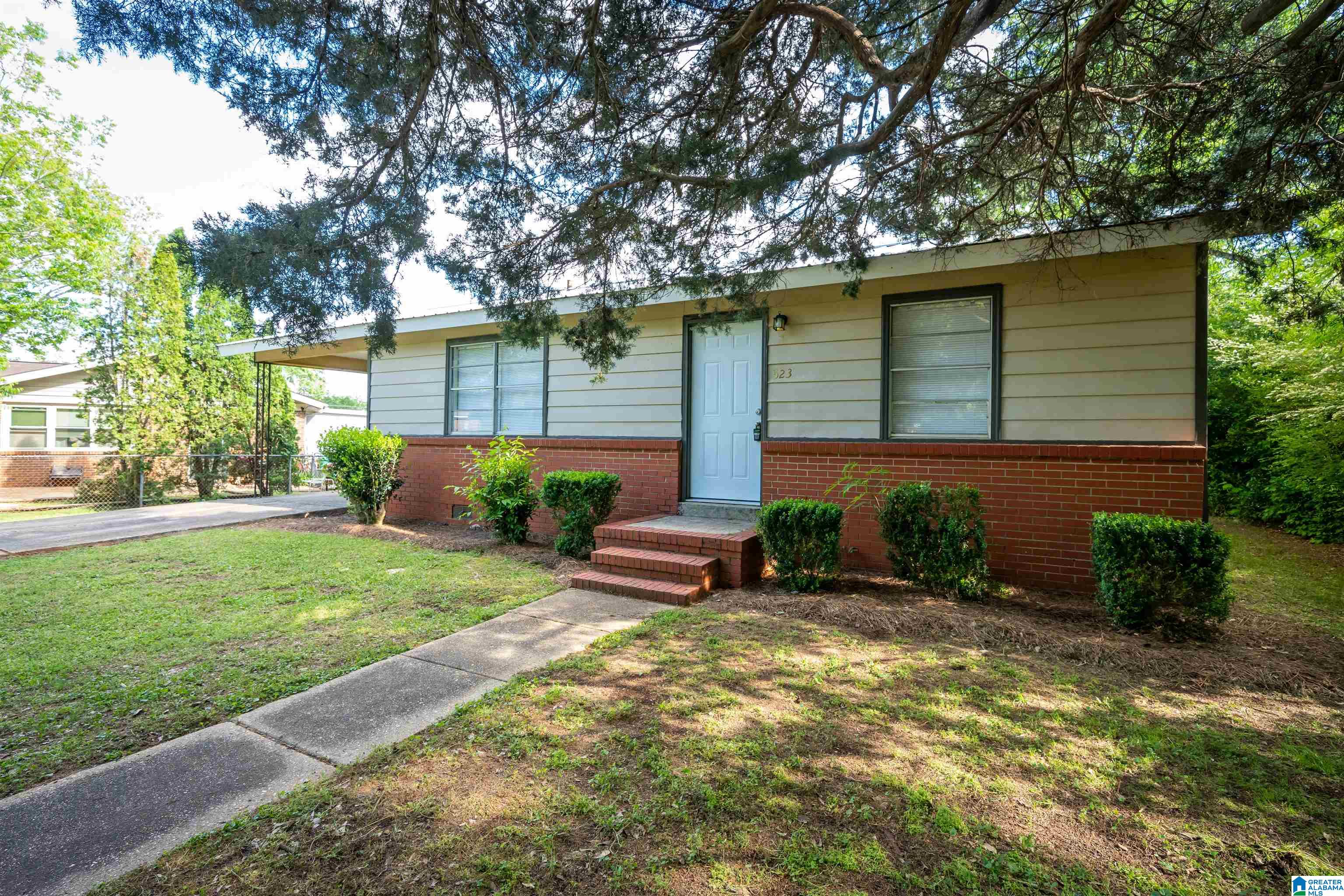 Homes for sale in Sylacauga, AL | 523 Brentwood Street, Sylacauga, AL 35150 | MLS# 21433453