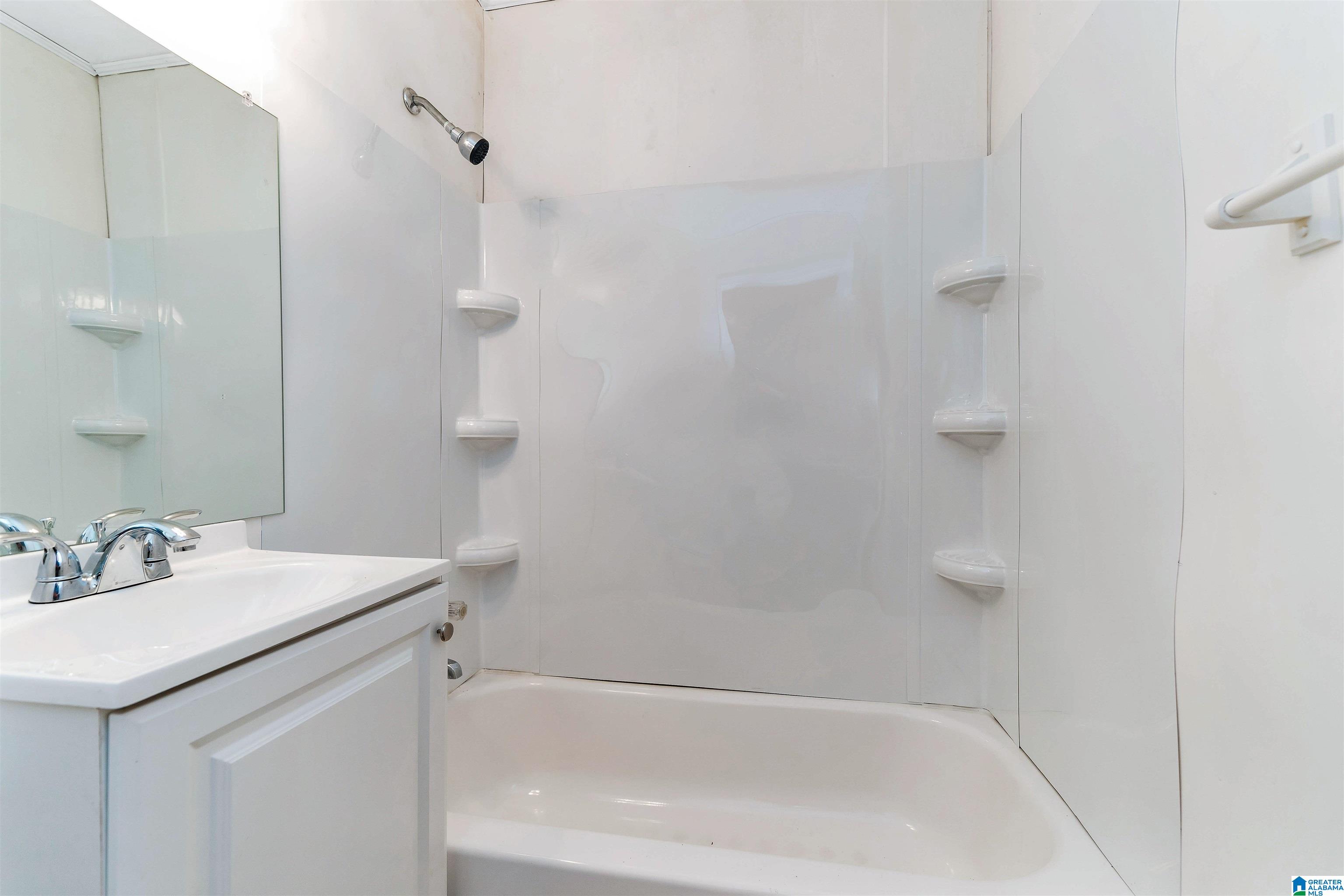 Homes for sale in Sylacauga, AL | 523 Brentwood Street, Sylacauga, AL 35150 | MLS# 21433453