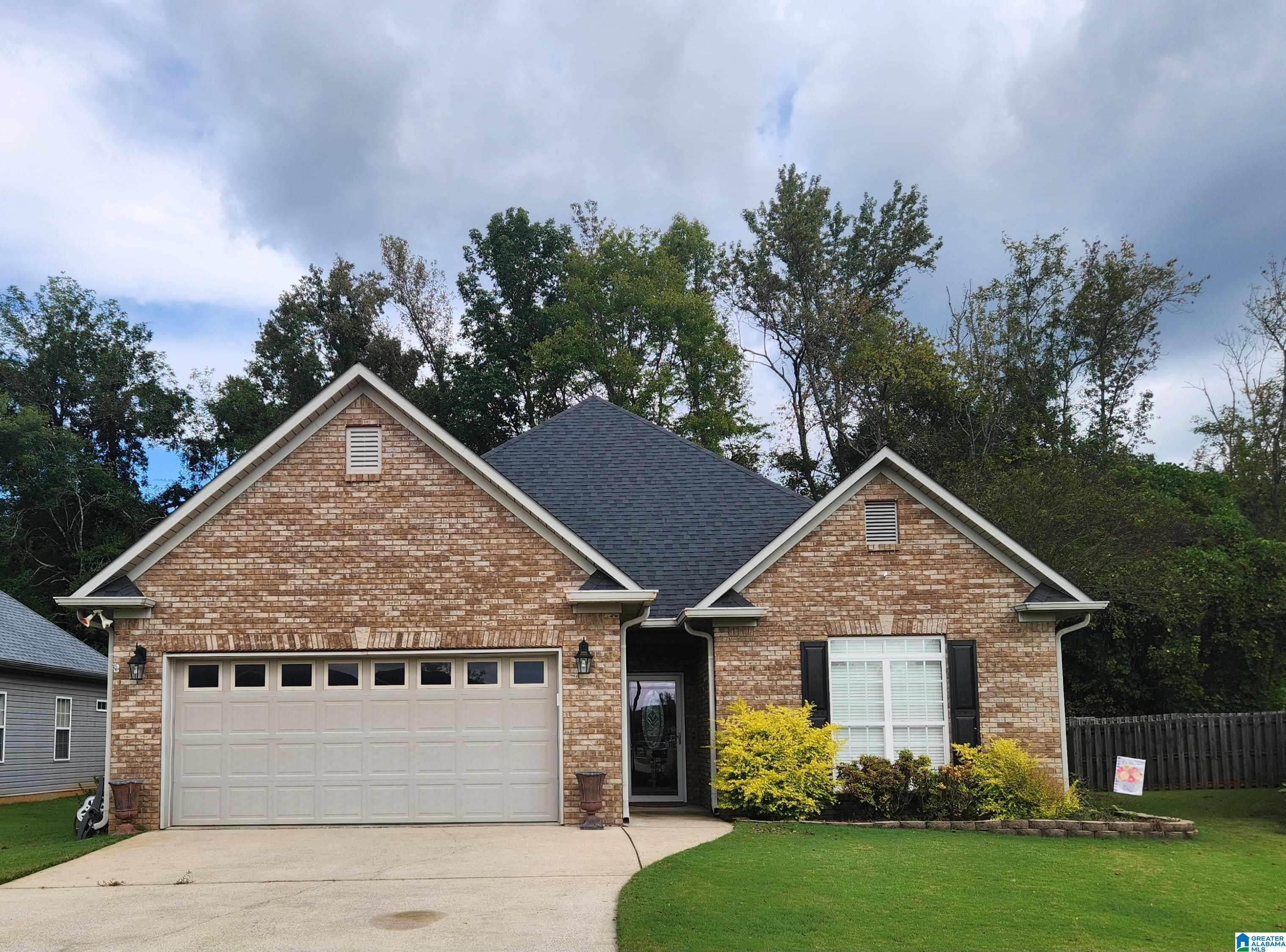 370 TRELLIS CIRCLE