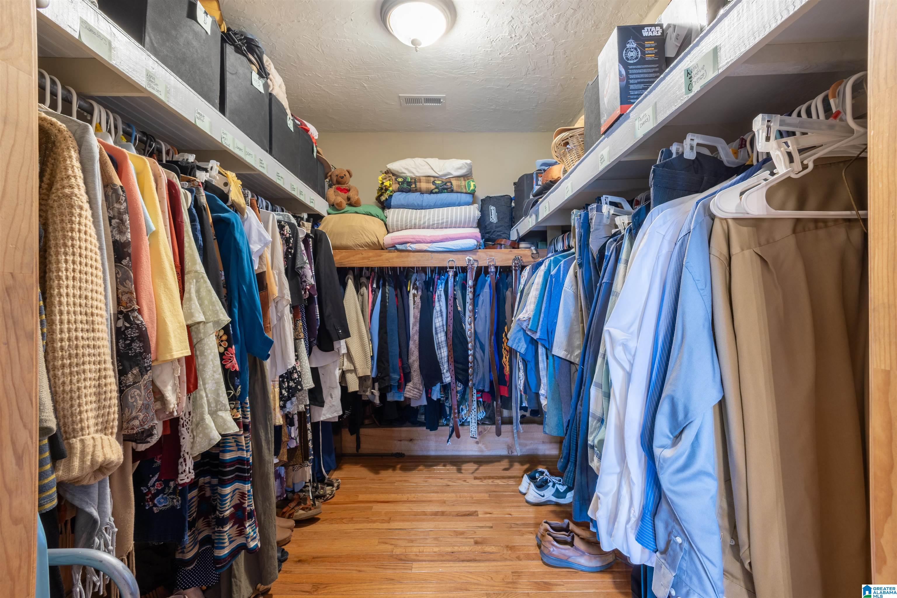 1689 County Road 864