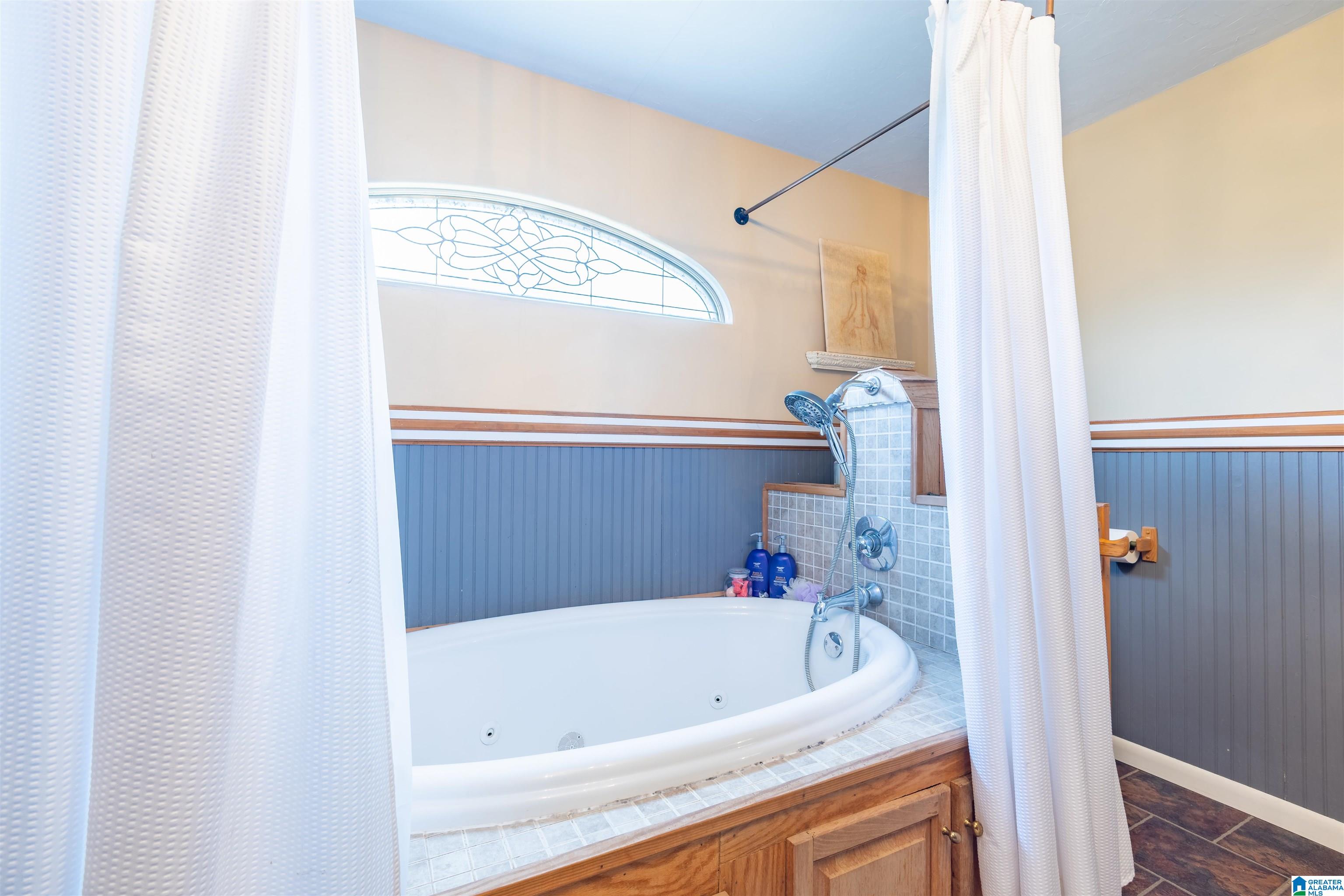 1689 County Road 864