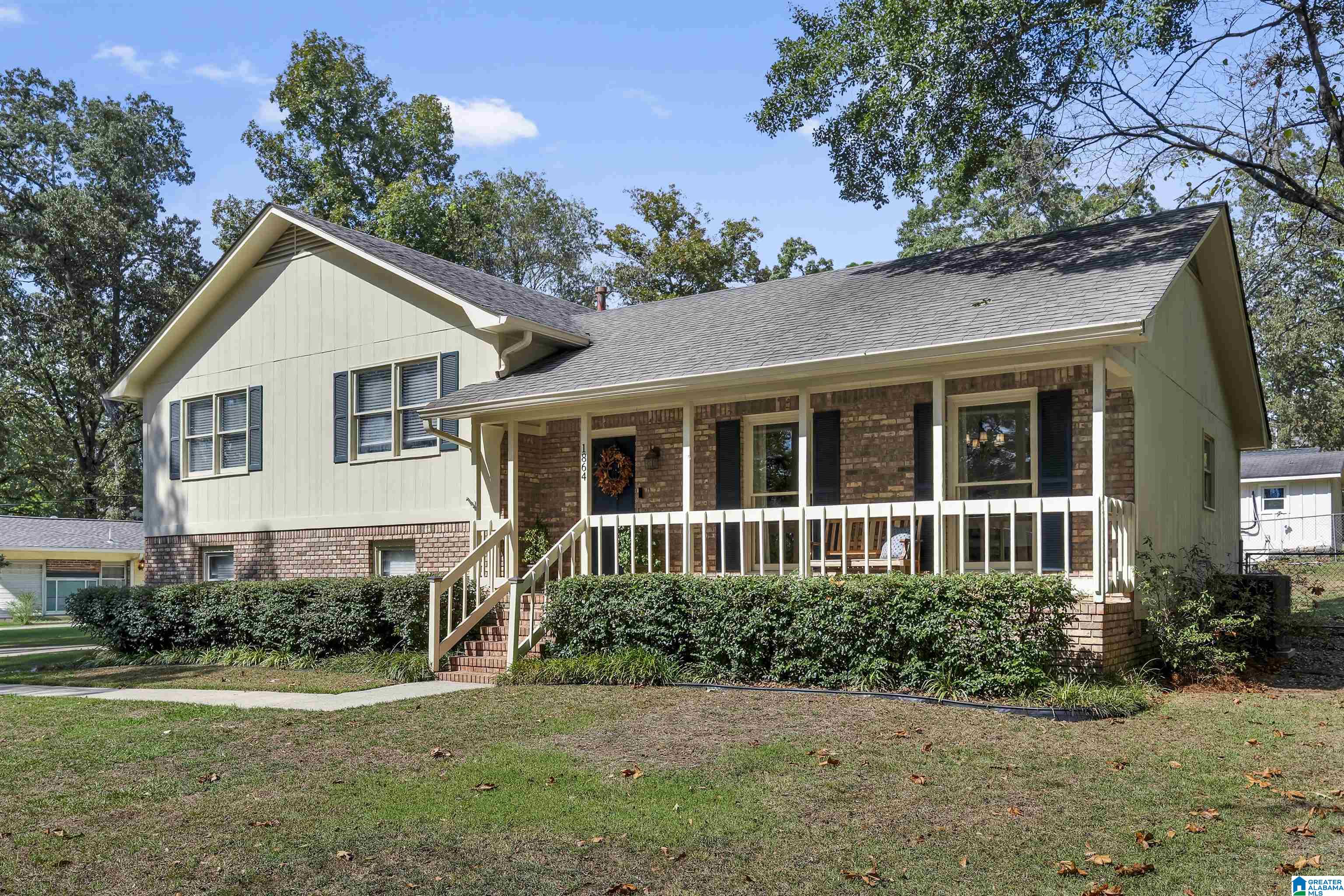 1864 WISTERWOOD DRIVE