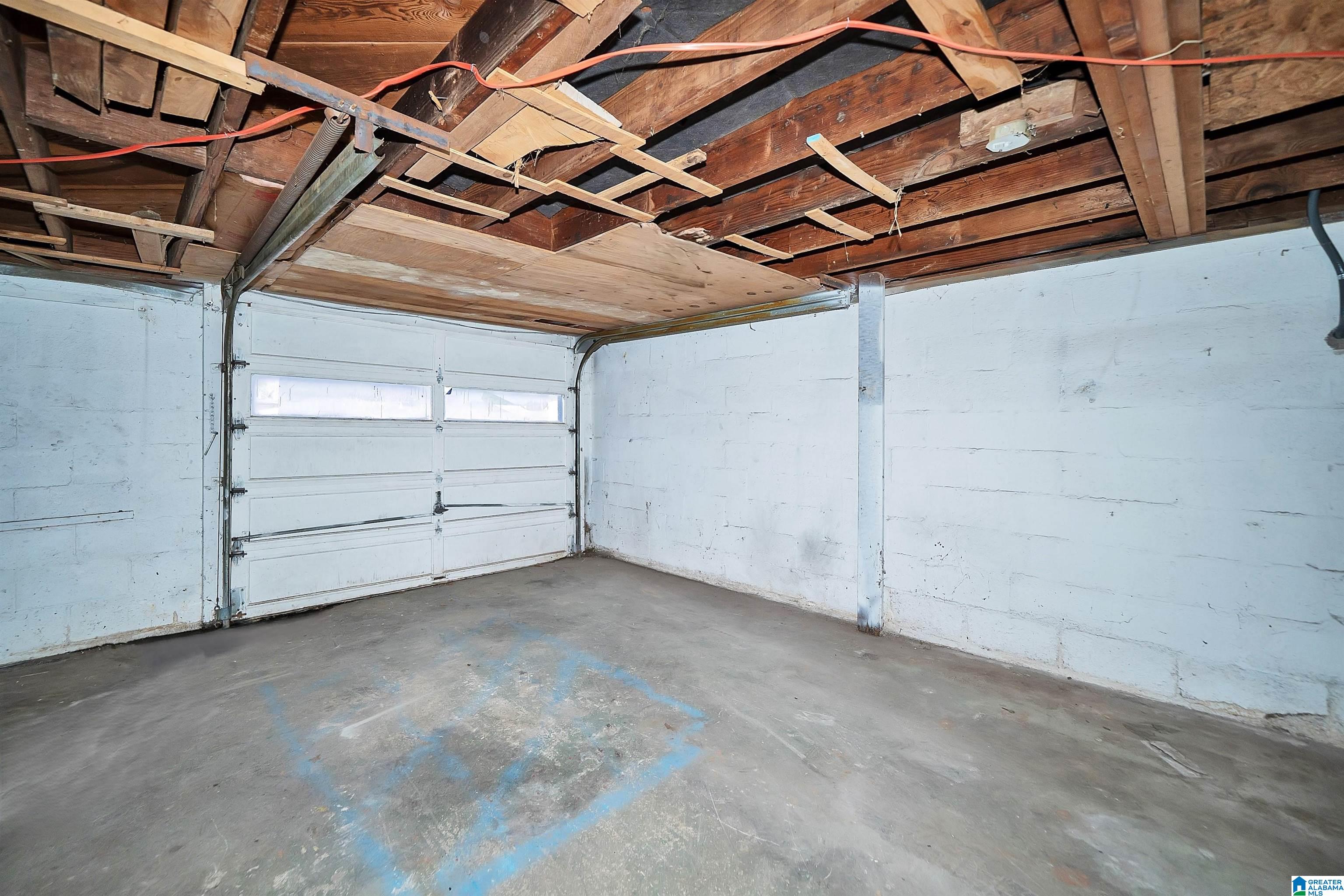 Homes for sale in Center Point, AL | 1301 5th Pl Nw, Center Point, AL 35215 | MLS# 21433862