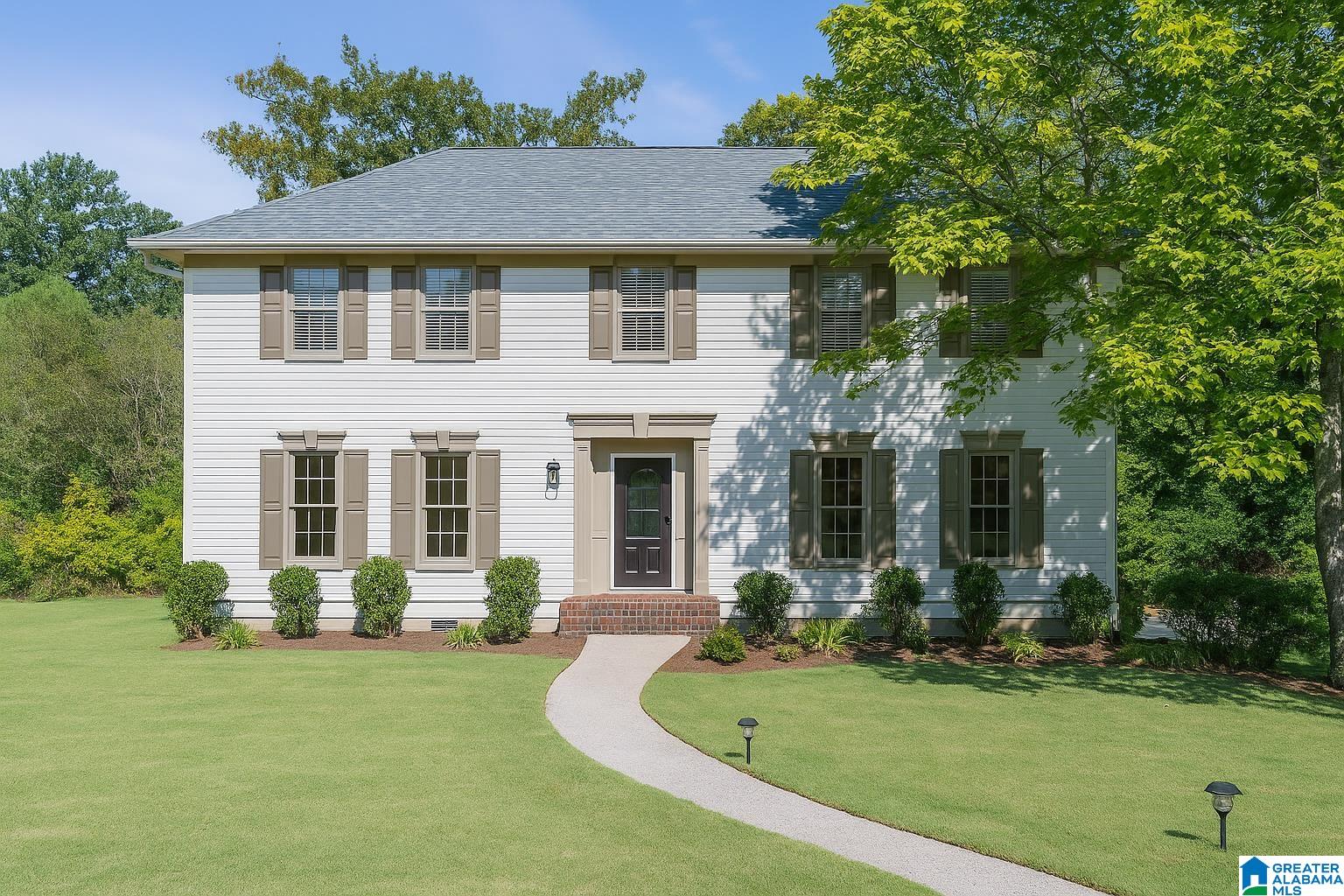 Homes for sale in Hoover, AL | 1462 Shades Crest Road, Hoover, AL 35226 | MLS# 21433927