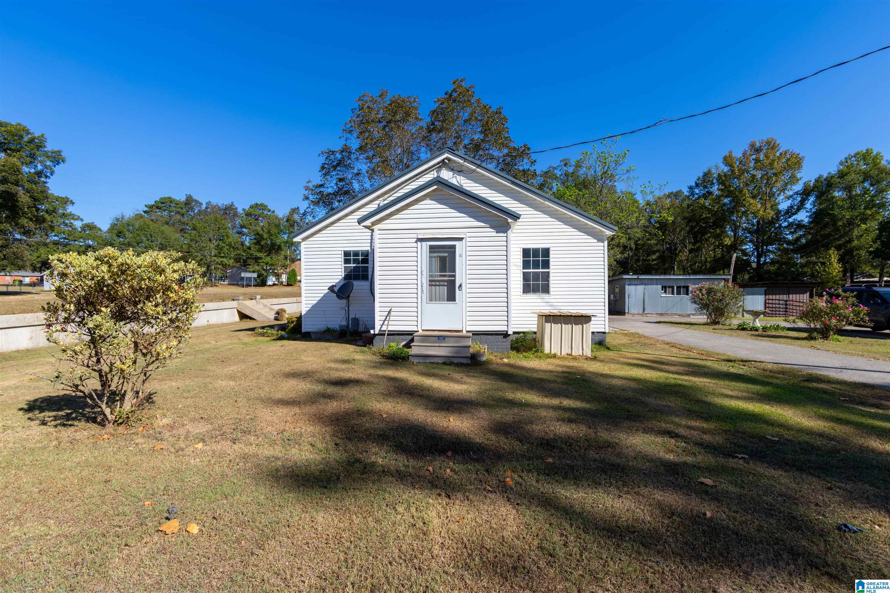 Homes for sale in Maplesville, AL | 9 Oil Tank Road, Maplesville, AL 36750 | MLS# 21433963