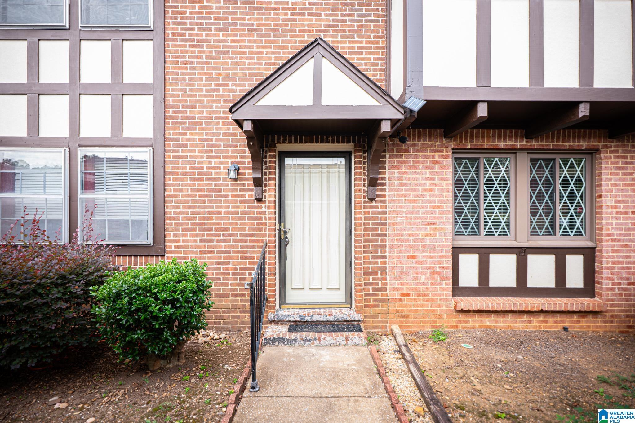 Homes for sale in Hoover, AL | 3737 Haven View Circle, Hoover, AL 35216 | MLS# 21433980