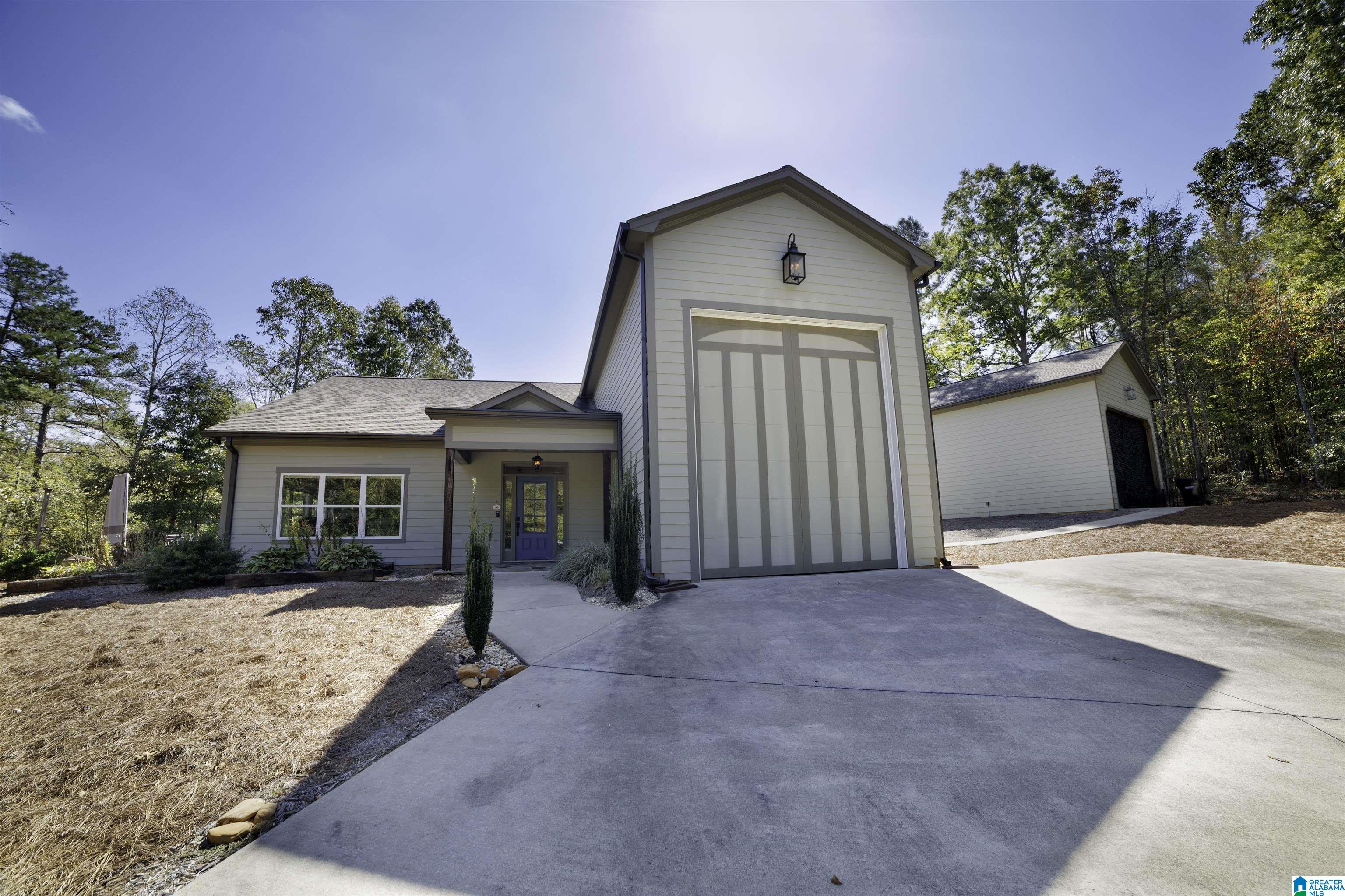 Homes for sale in Wedowee, AL | 120 Dogwood Dr N, Wedowee, AL 36278 | MLS# 21434039