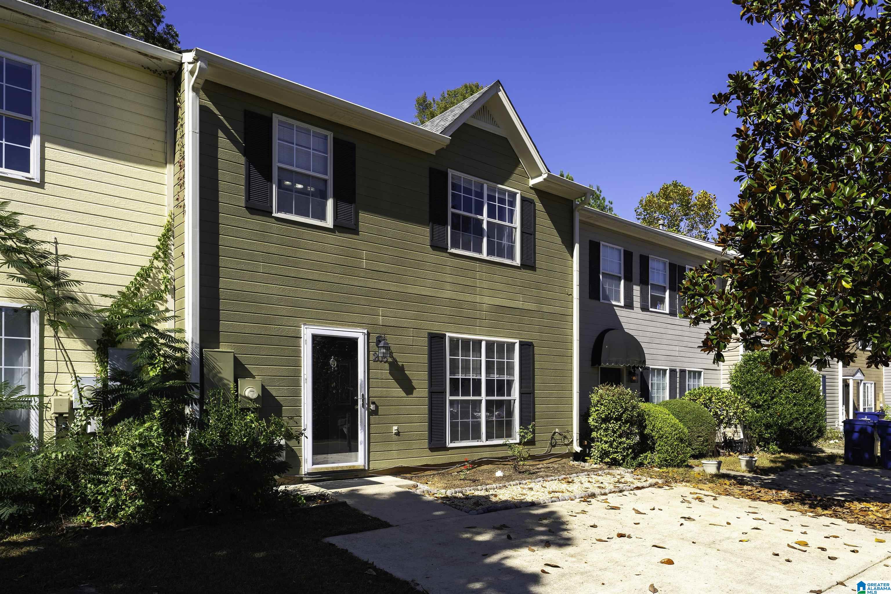 Homes for sale in Alabaster, AL | 205 Willow Point Circle, Alabaster, AL 35007 | MLS# 21434204