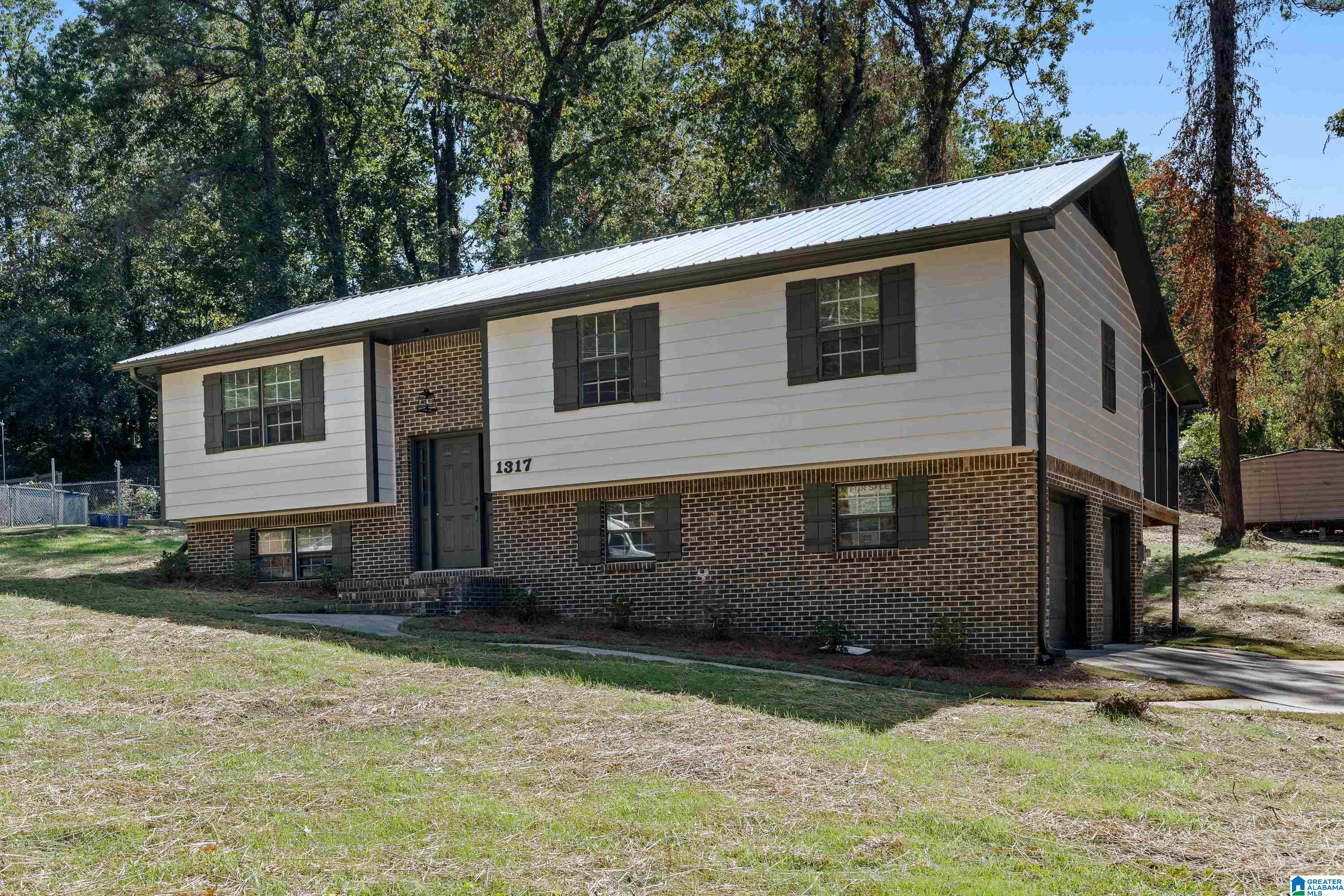 Homes for sale in Alabaster, AL | 1317 W Navajo Dr, Alabaster, AL 35007 | MLS# 21434214