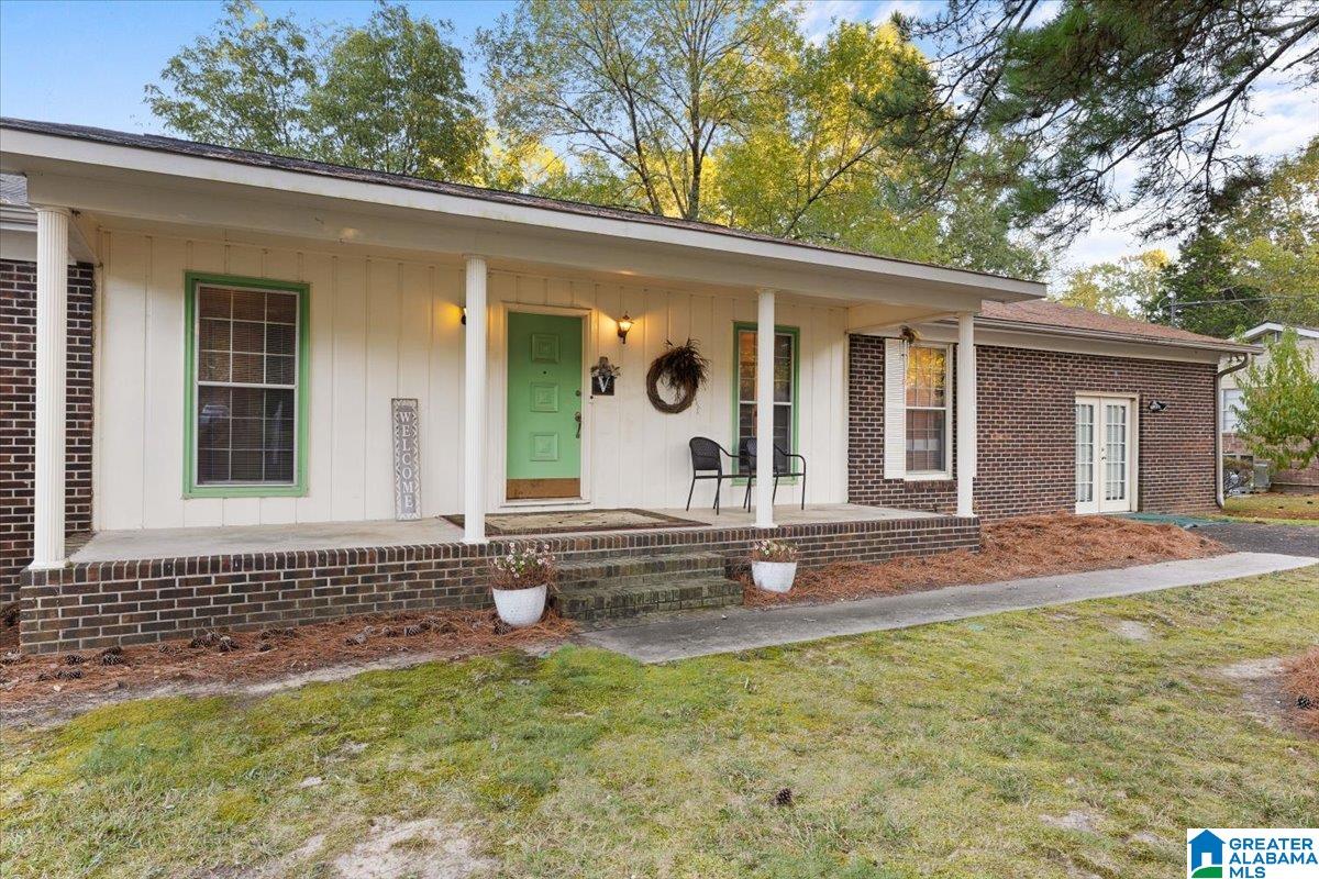 Homes for sale in Oneonta, AL | 805 Cotton Avenue, Oneonta, AL 35121 | MLS# 21434345