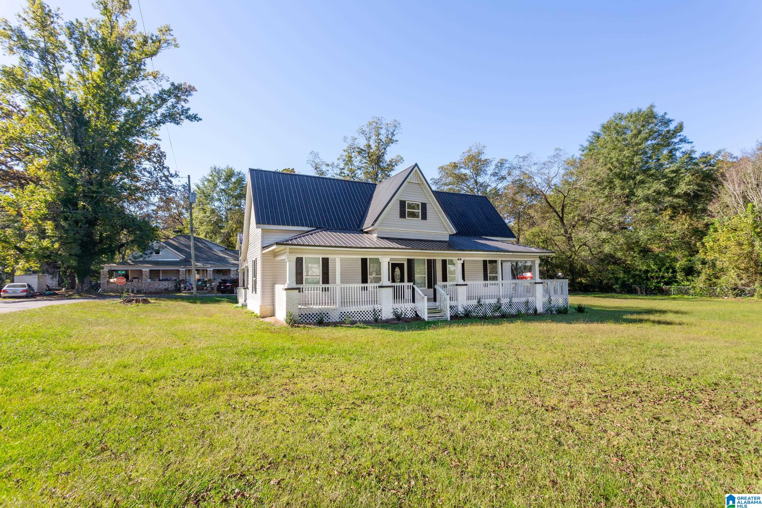 Homes for sale in Ashville, AL | 424 7th Avenue, Ashville, AL 35953 | MLS# 21434347