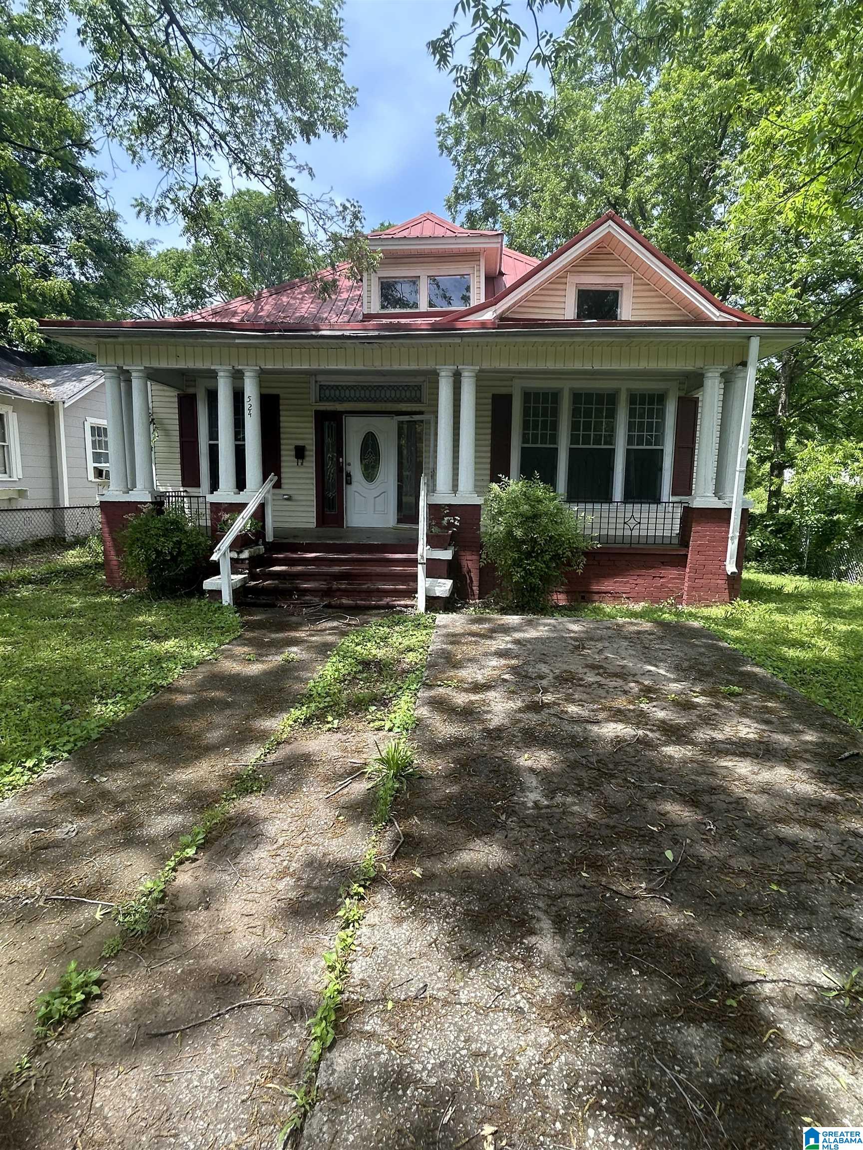 Homes for sale in Birmingham, AL | 524 Fulton Avenue Sw, Birmingham, AL 35211 | MLS# 21434366