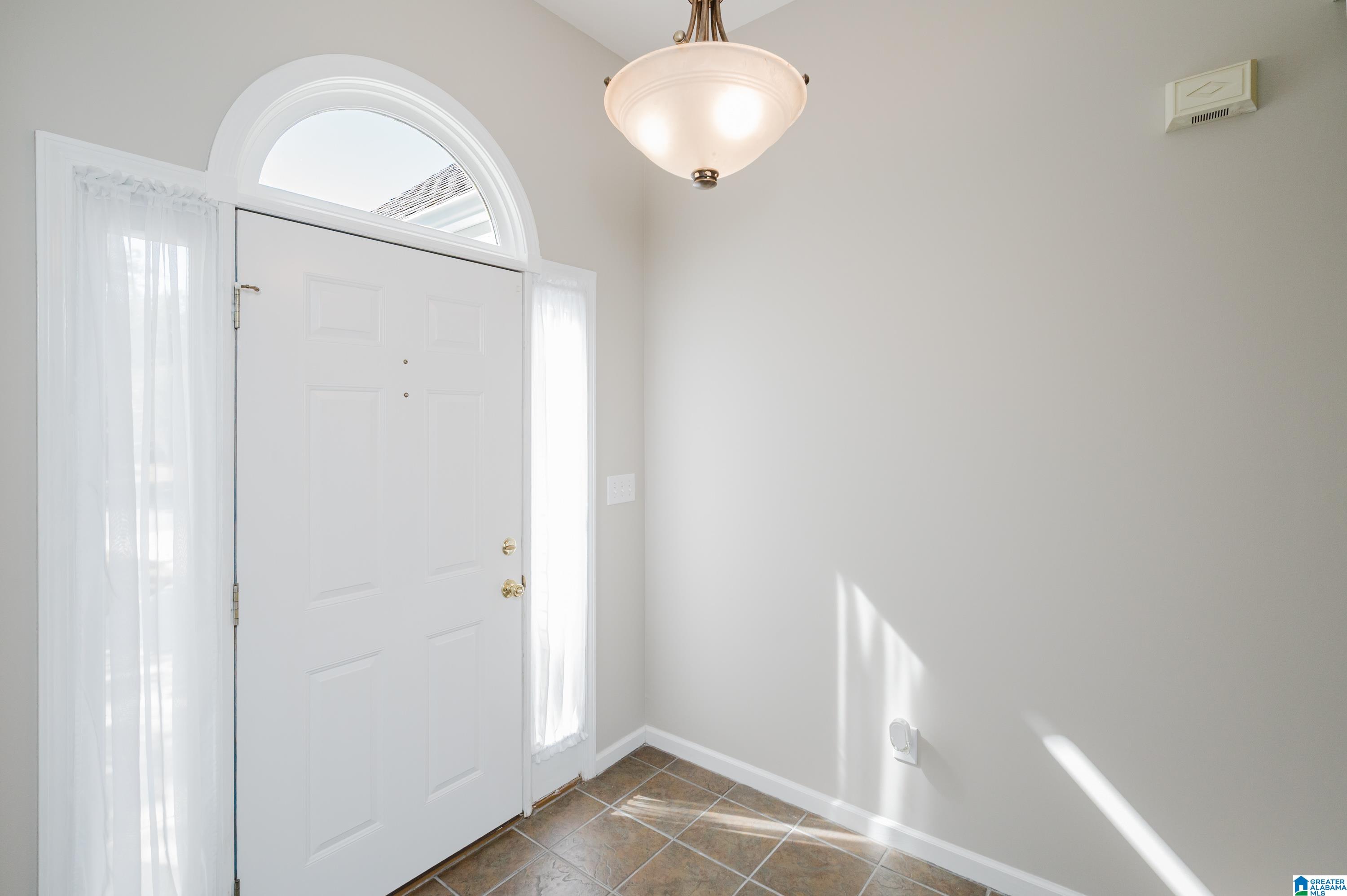 Homes for sale in Helena, AL | 7811 Wellwood Circle, Helena, AL 35080 | MLS# 21434401