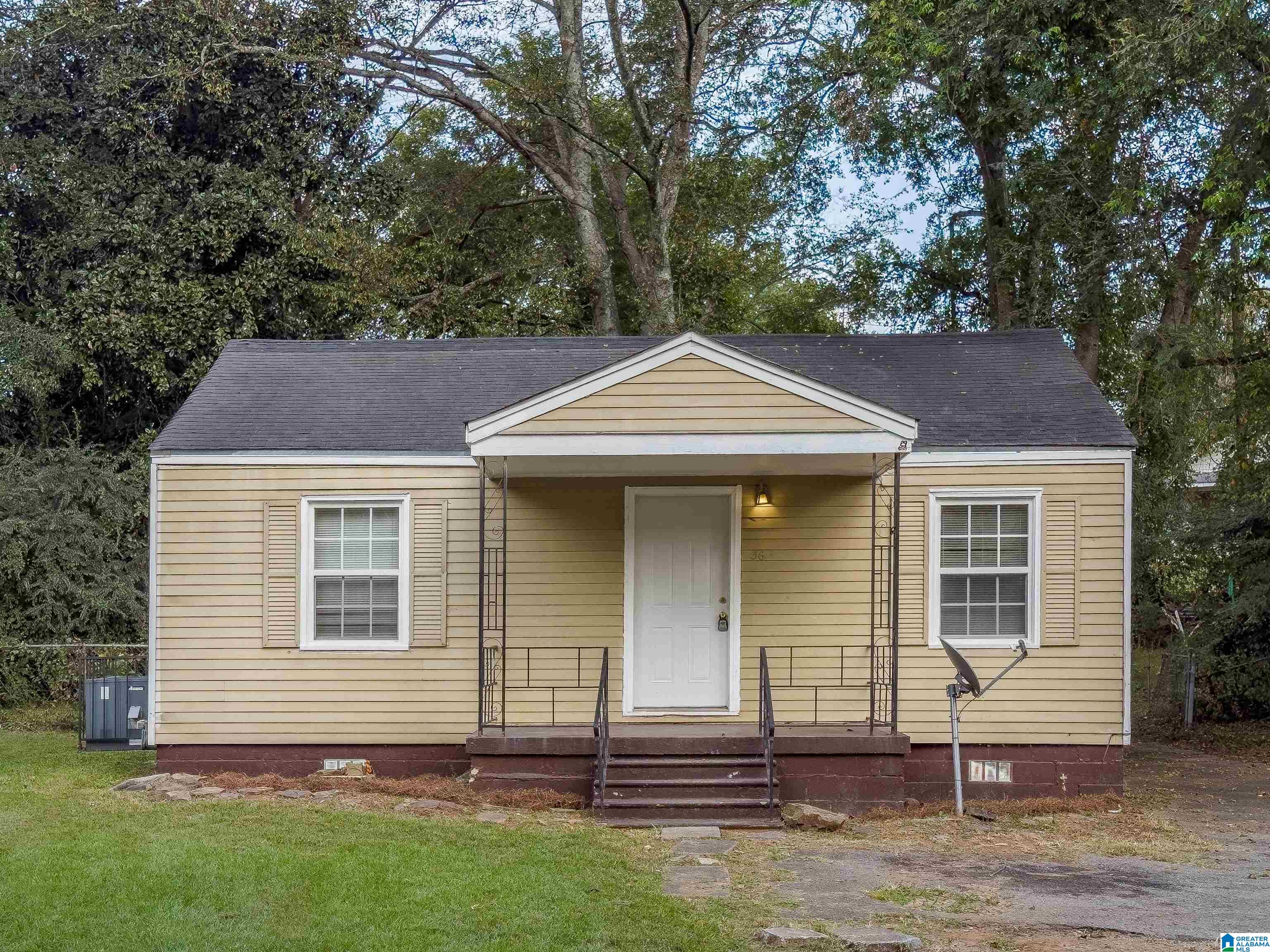 Homes for sale in Midfield, AL | 36 Wilkes Circle, Midfield, AL 35228 | MLS# 21434597