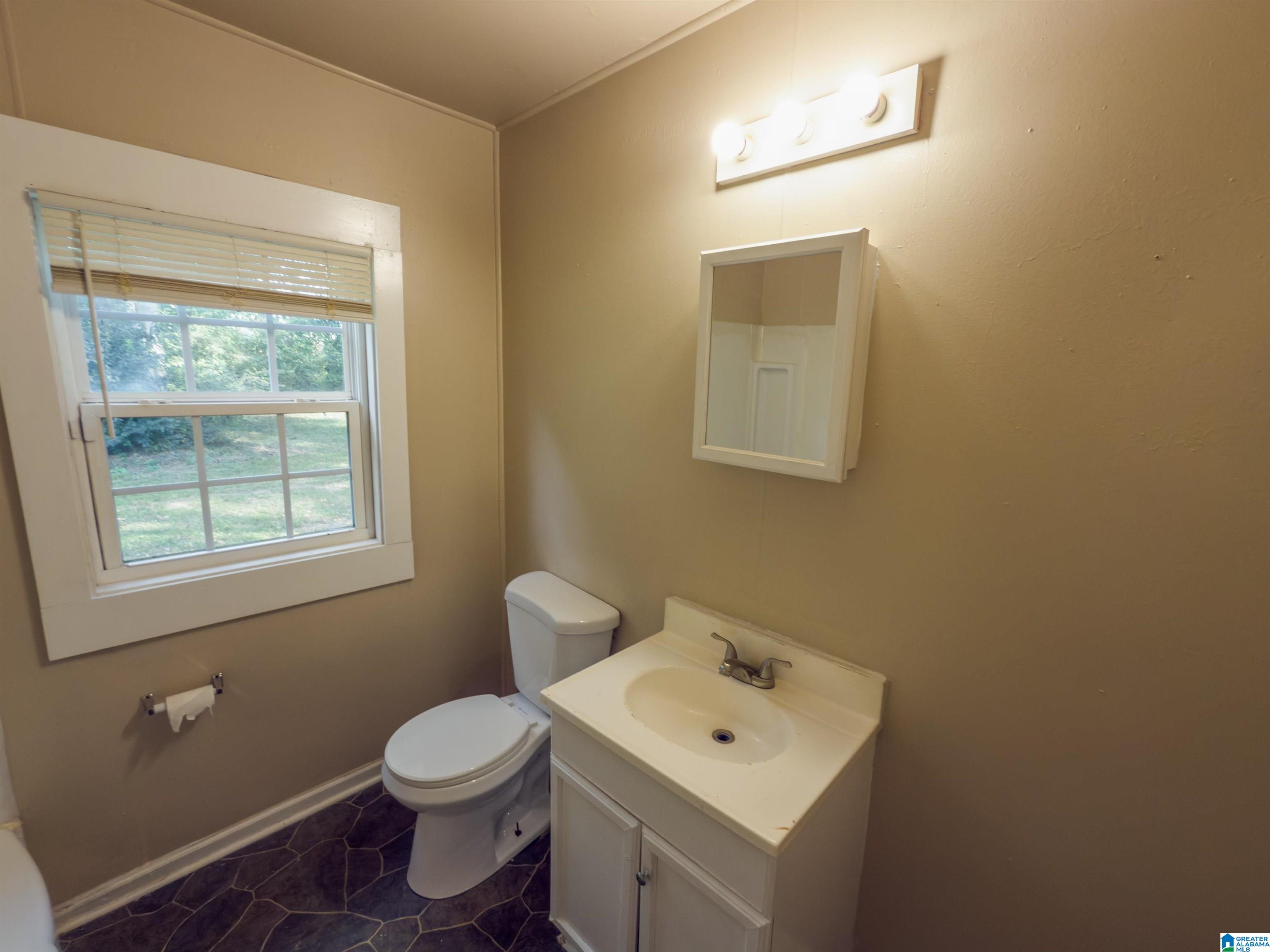 Homes for sale in Midfield, AL | 36 Wilkes Circle, Midfield, AL 35228 | MLS# 21434597