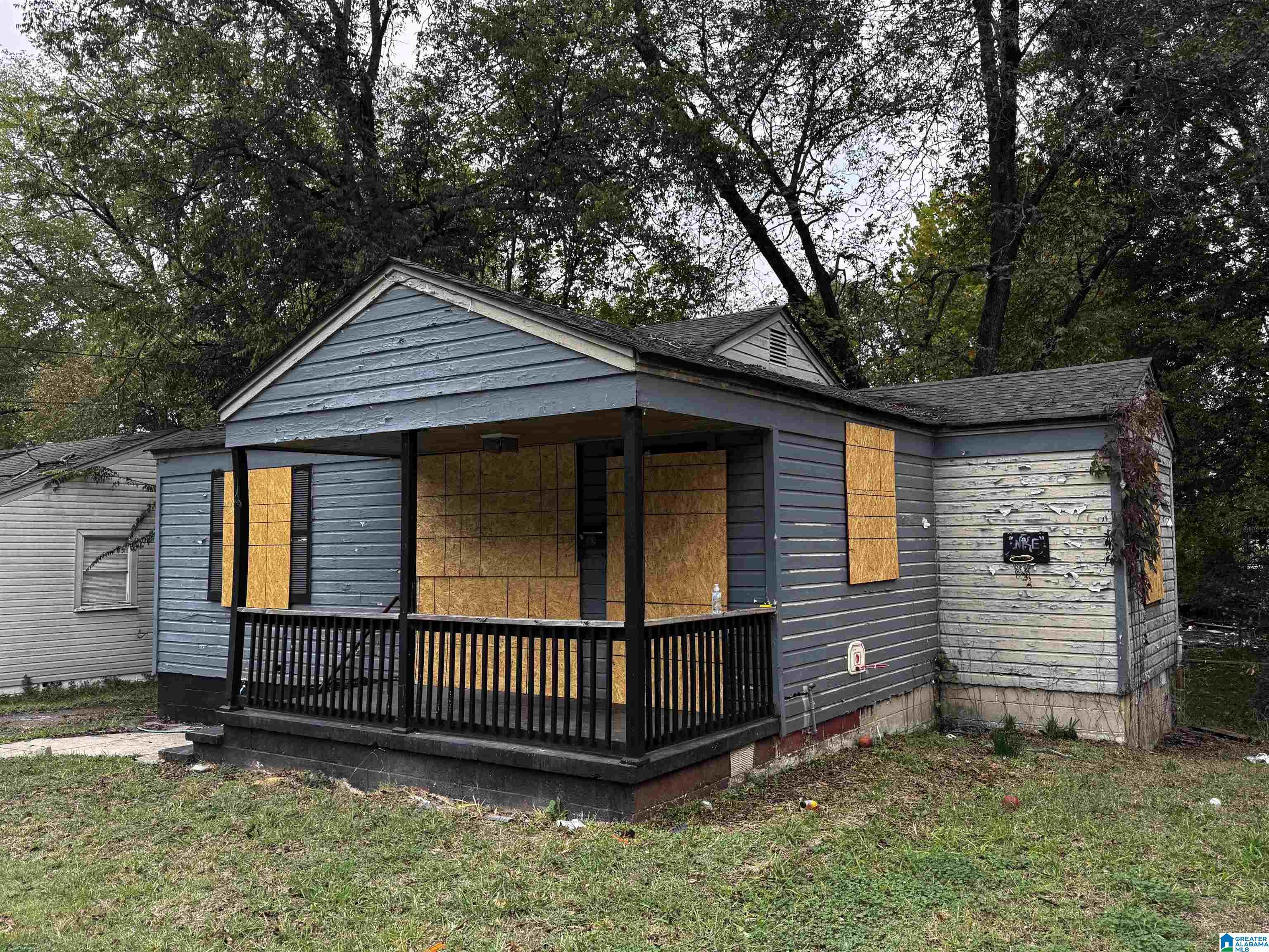 Homes for sale in Birmingham, AL | 2116 Pike Road, Birmingham, AL 35218 | MLS# 21434603