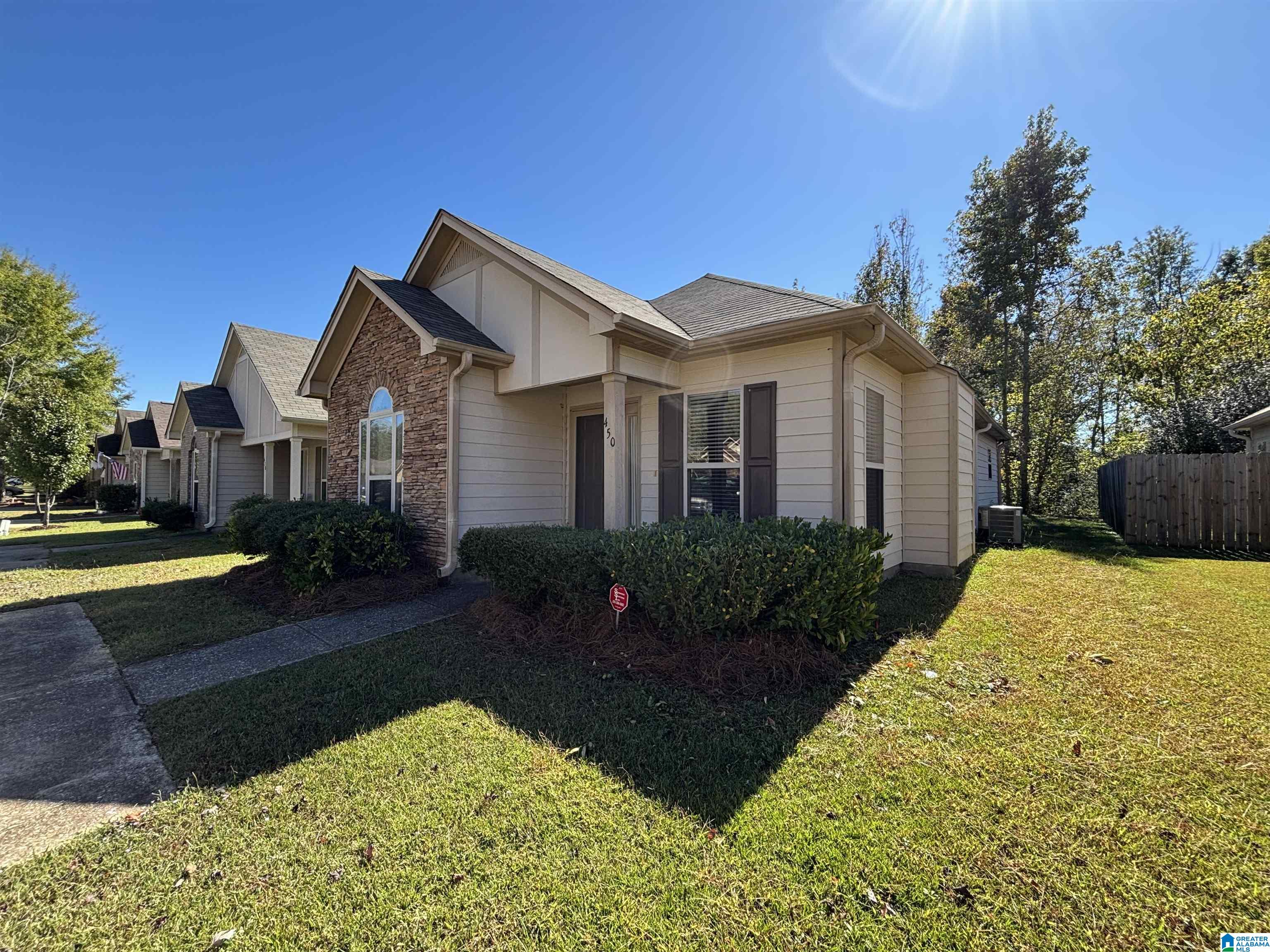 Homes for sale in Pell City, AL | 450 Fox Run Circle, Pell City, AL 35125 | MLS# 21434636