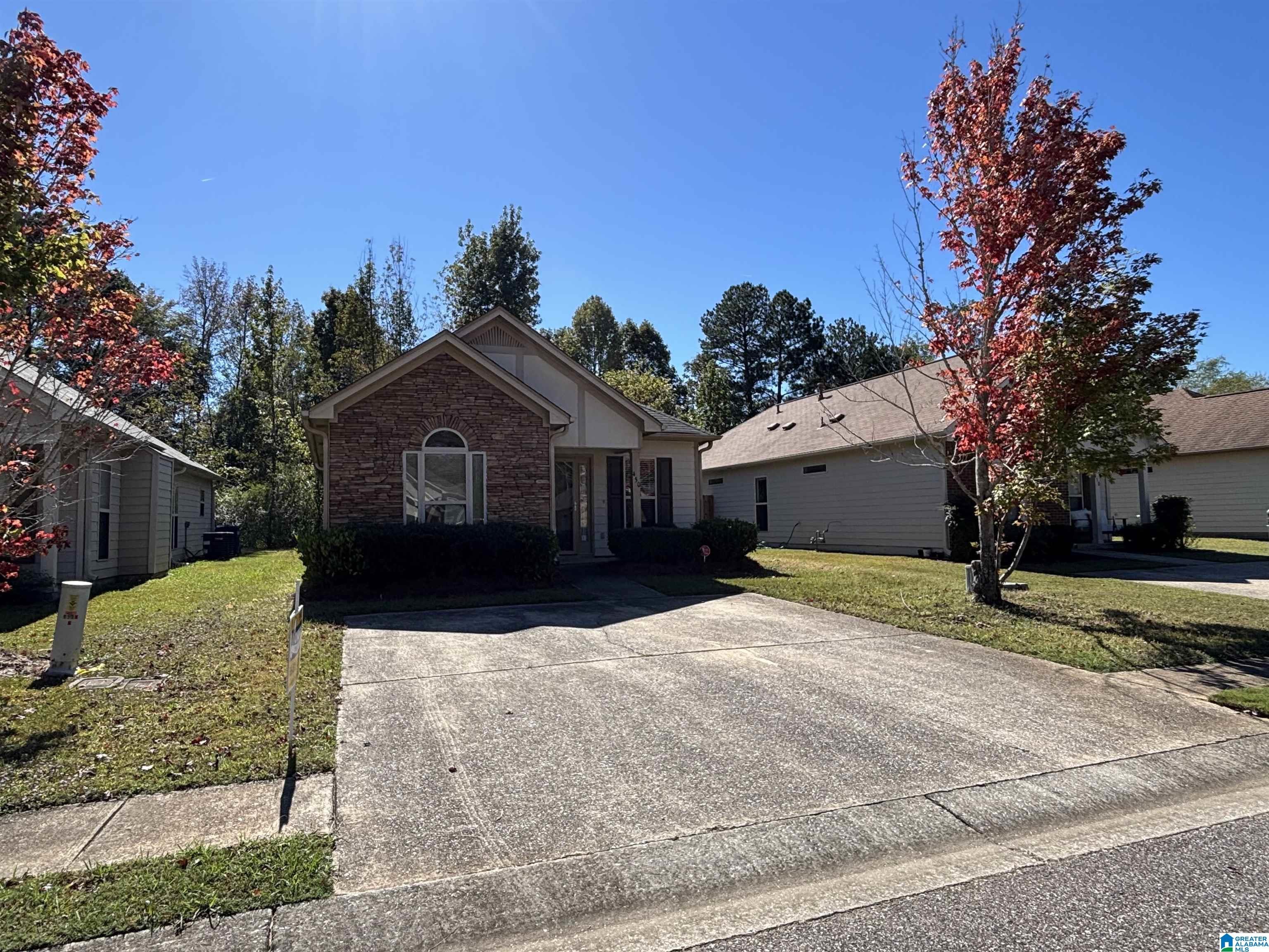 Homes for sale in Pell City, AL | 450 Fox Run Circle, Pell City, AL 35125 | MLS# 21434636