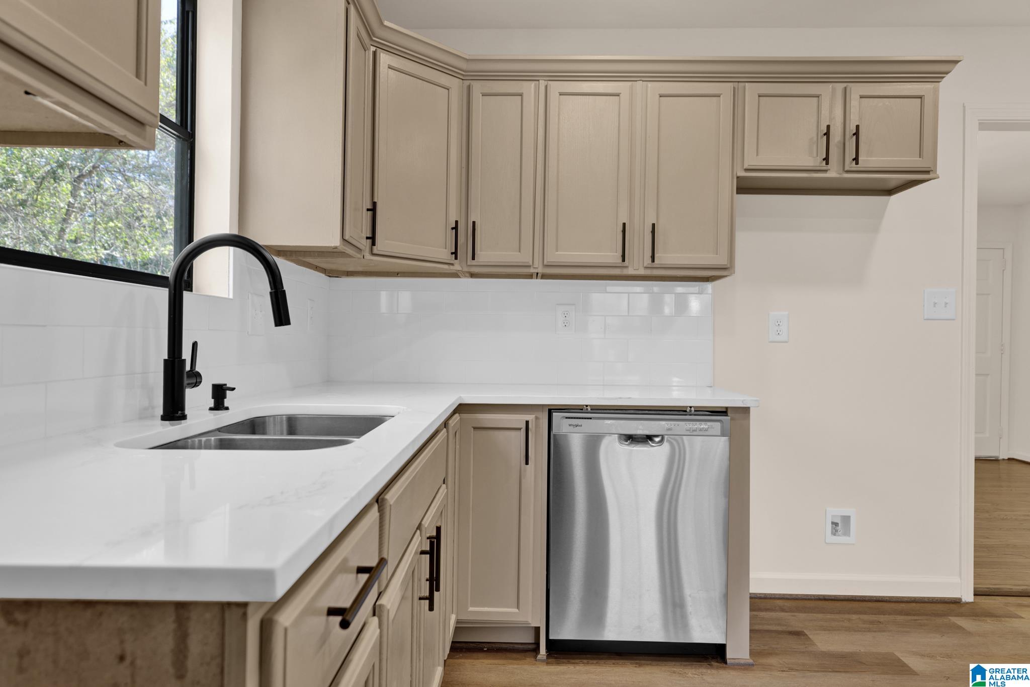 Homes for sale in Mccalla, AL | 6681 Burchfield Loop, Mccalla, AL 35111 | MLS# 21434671