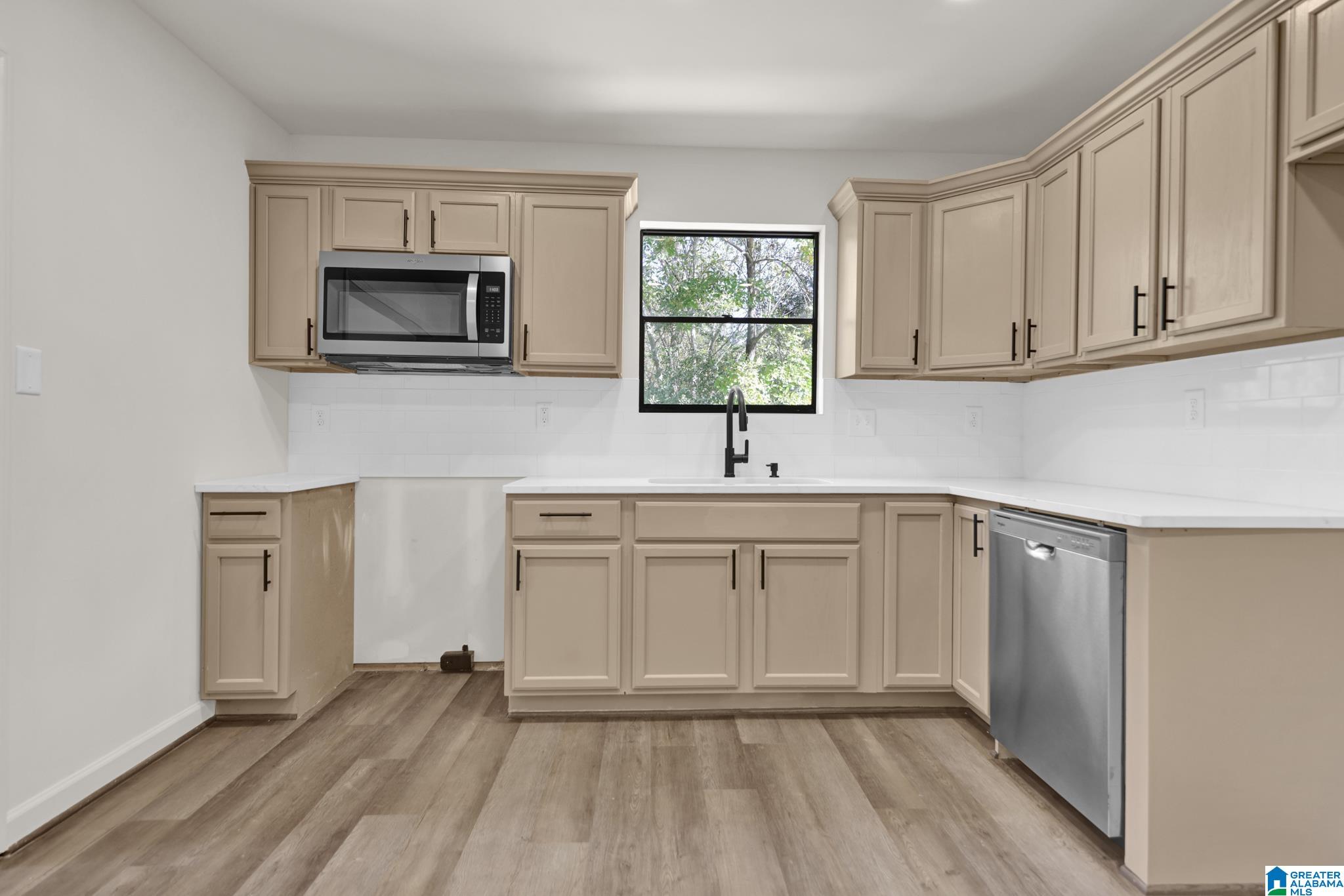 Homes for sale in Mccalla, AL | 6681 Burchfield Loop, Mccalla, AL 35111 | MLS# 21434671