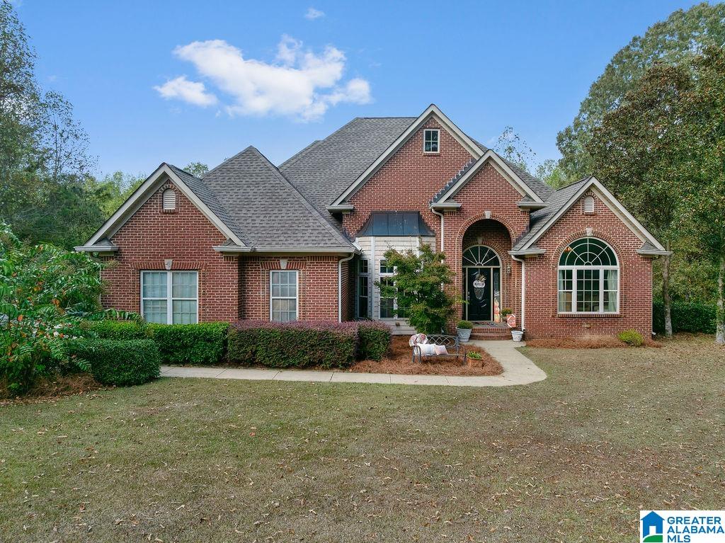 7523 AUBURN LANE